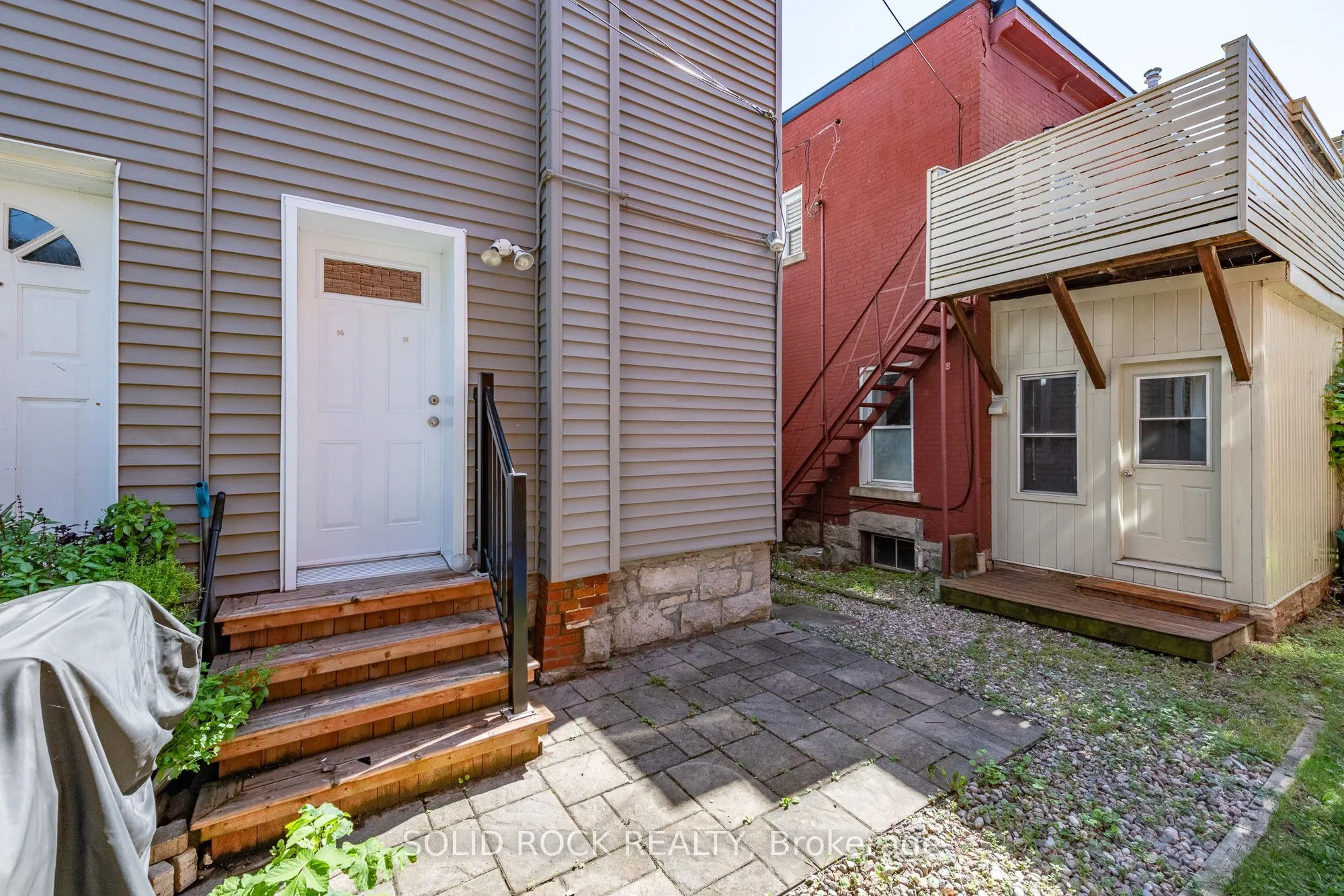 134 Concord Street S