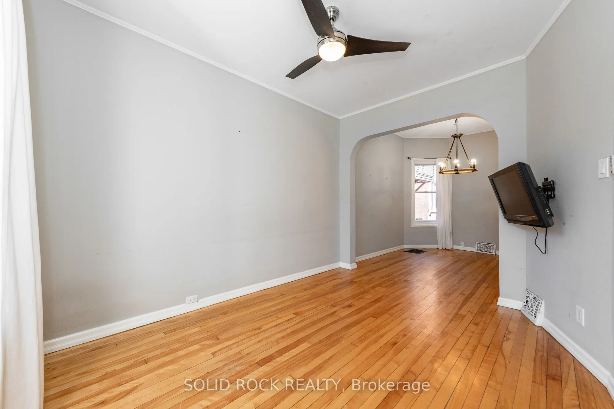 134 Concord Street S