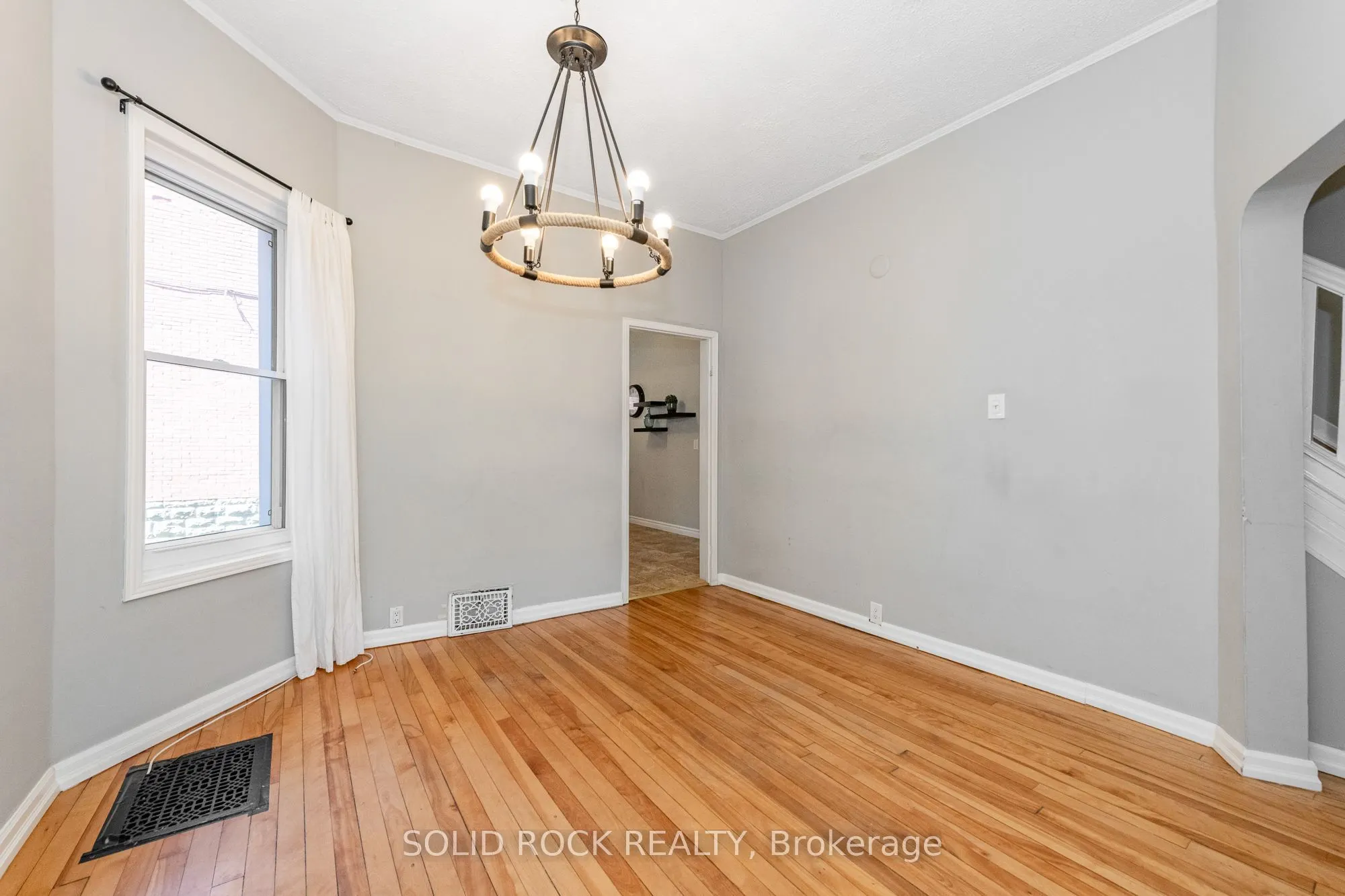 134 Concord Street S
