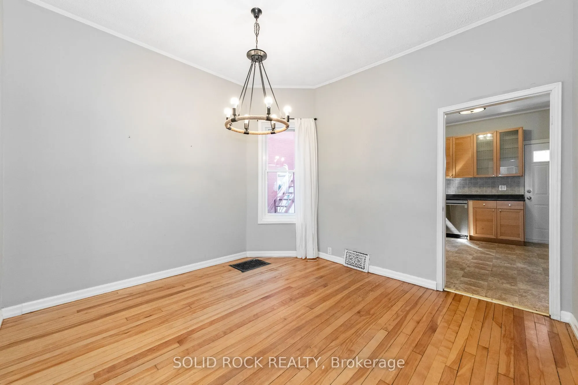 134 Concord Street S