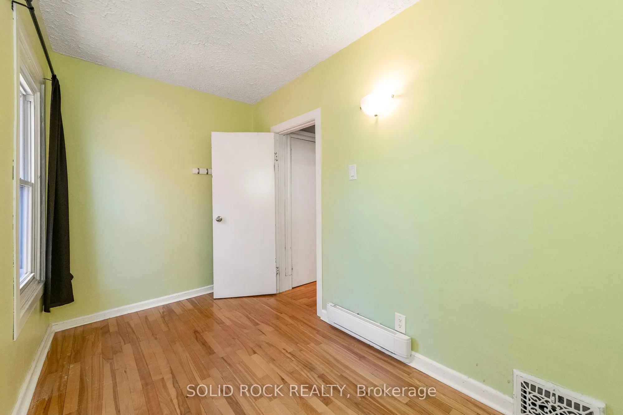 134 Concord Street S