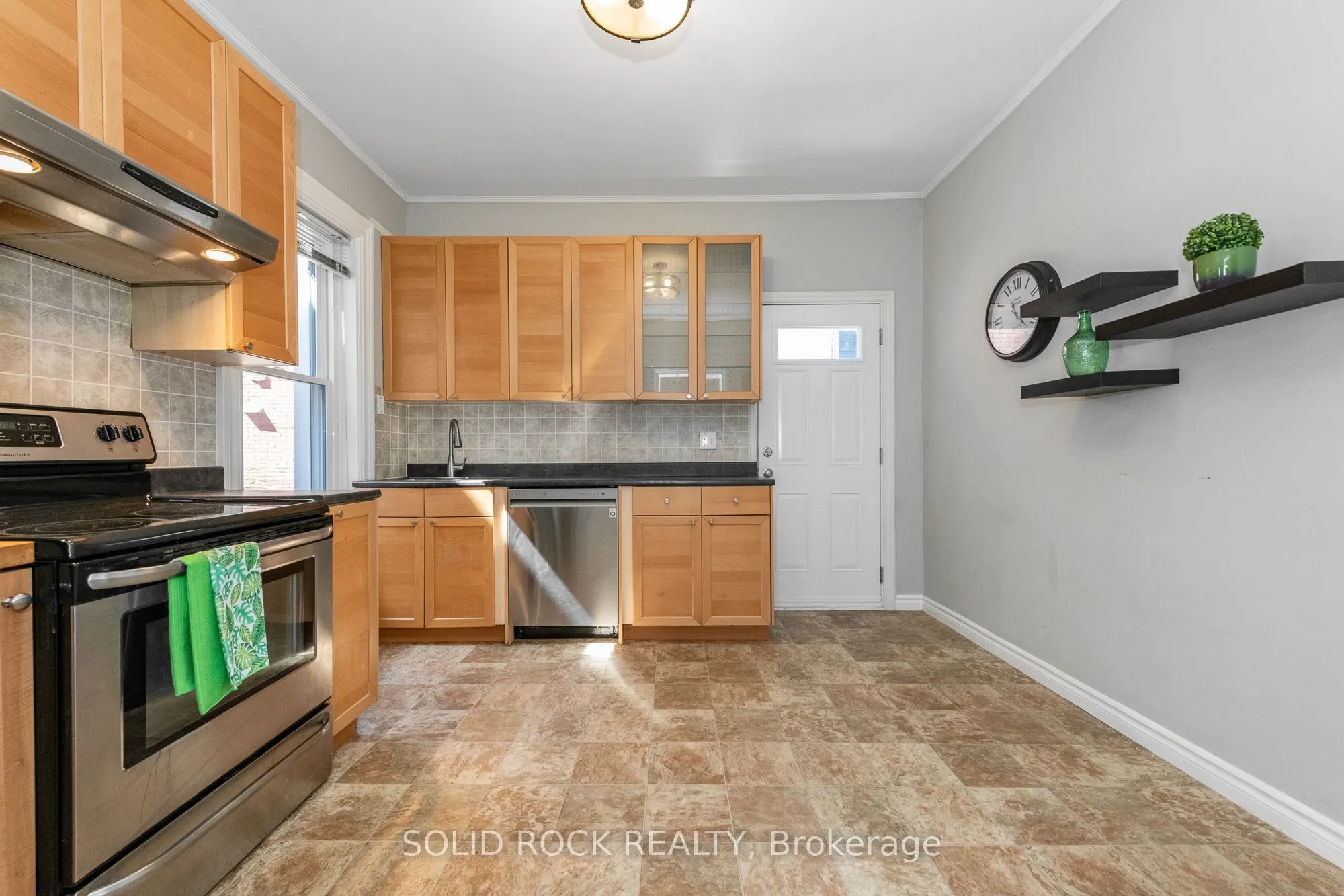 134 Concord Street S