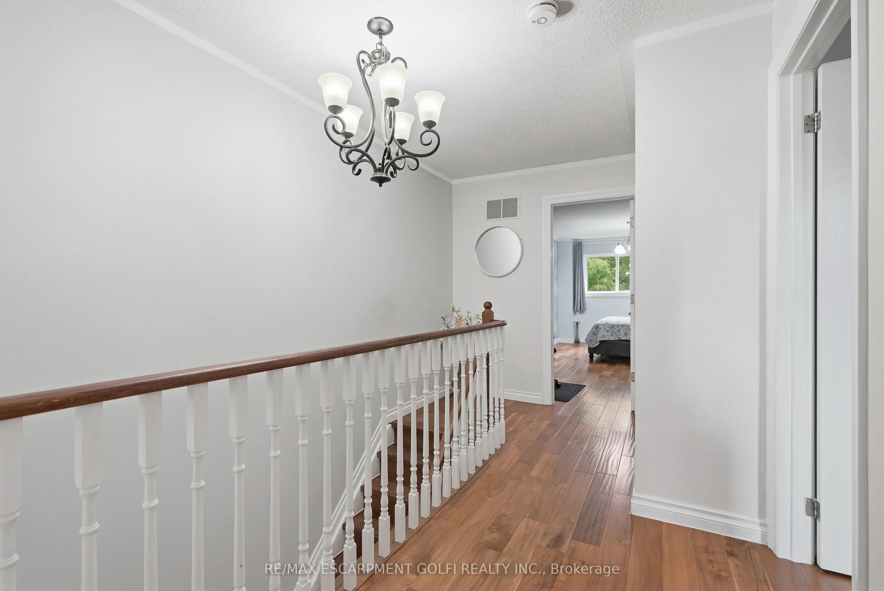 11 Wakefield Lane