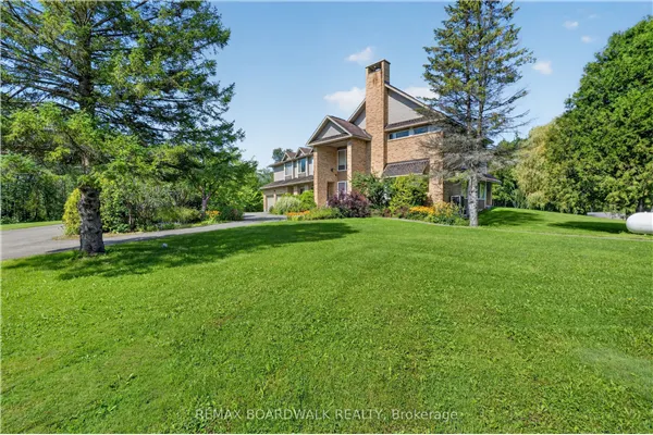 2437 Devine Road