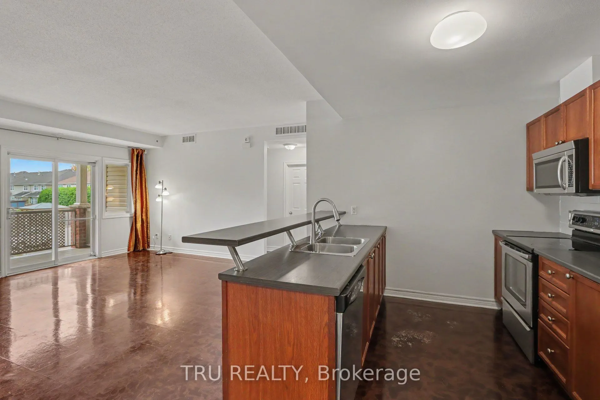 165 Waterbridge Drive #7