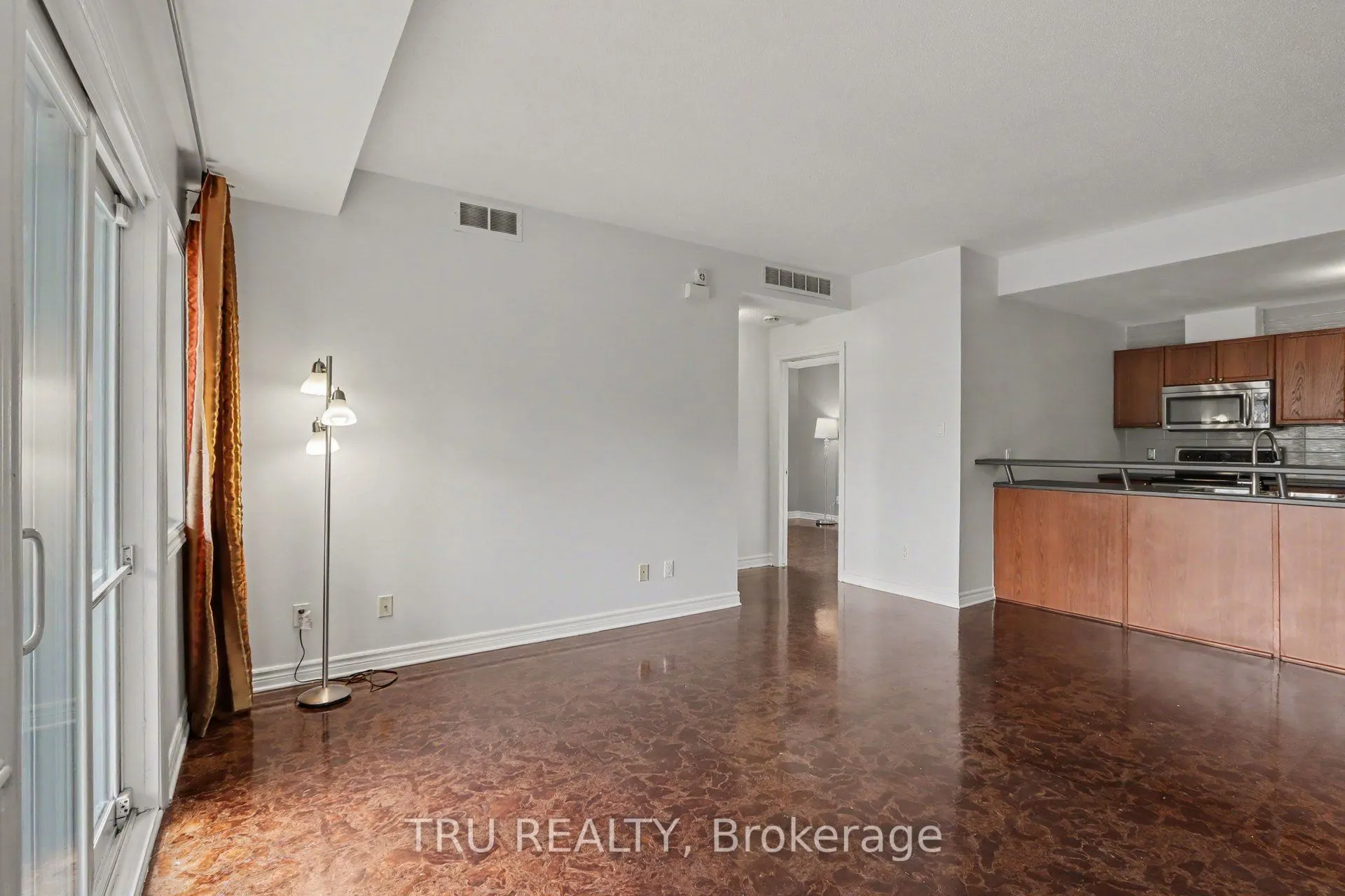 165 Waterbridge Drive #7