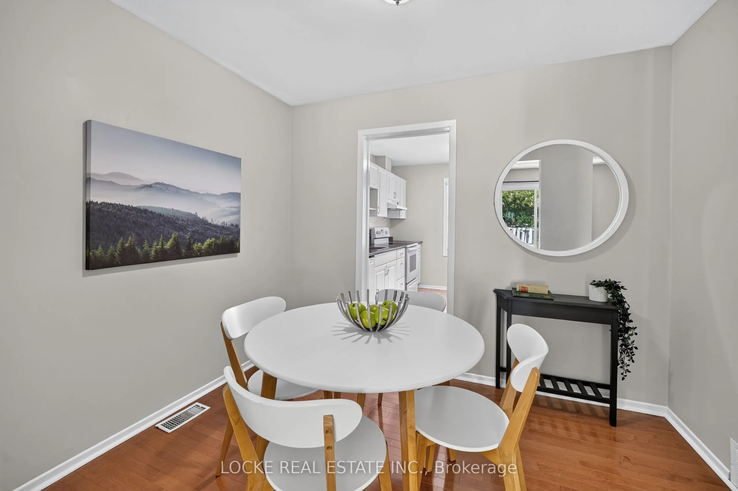 1975 Fairglen Mews #28