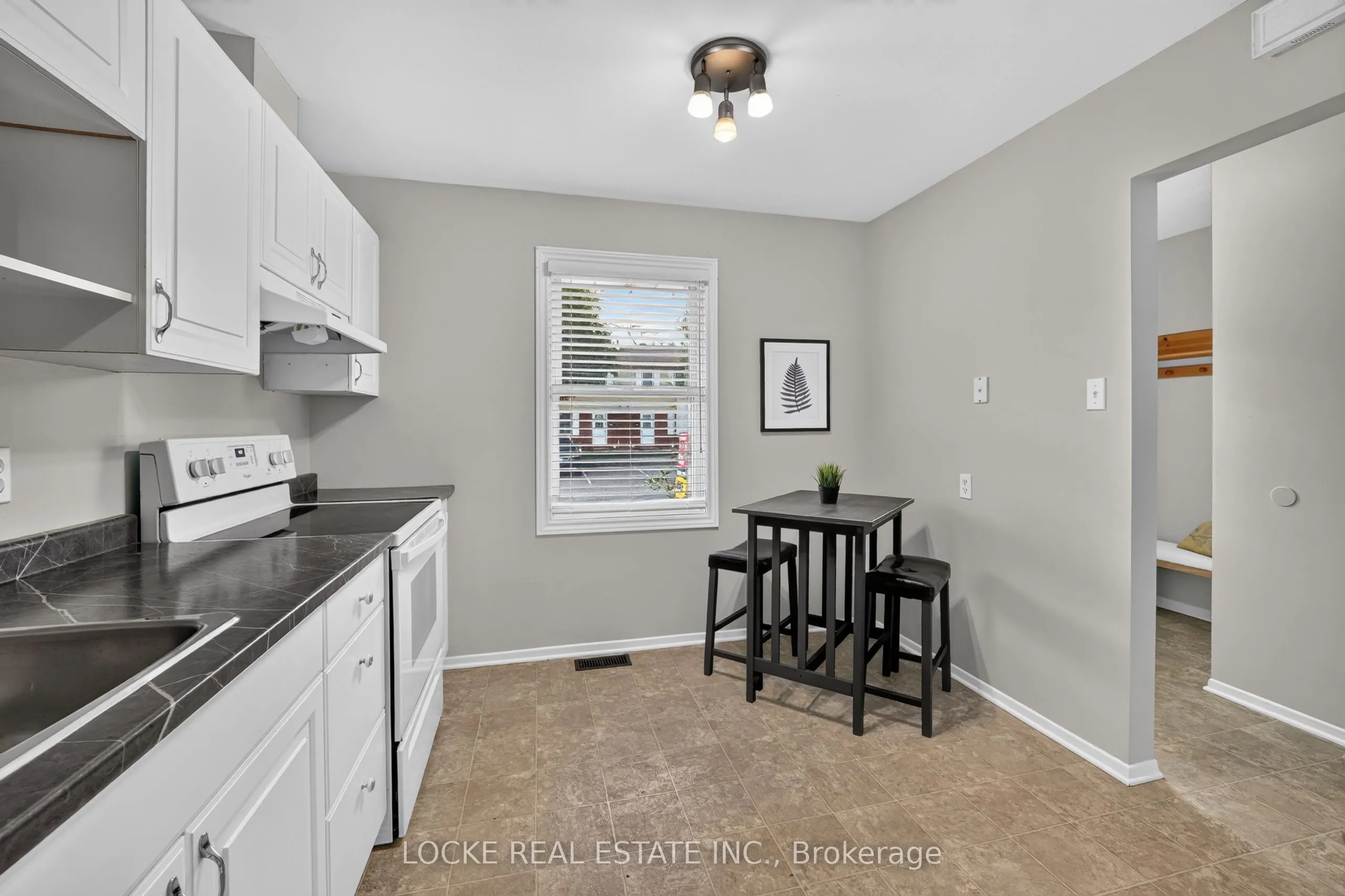 1975 Fairglen Mews #28