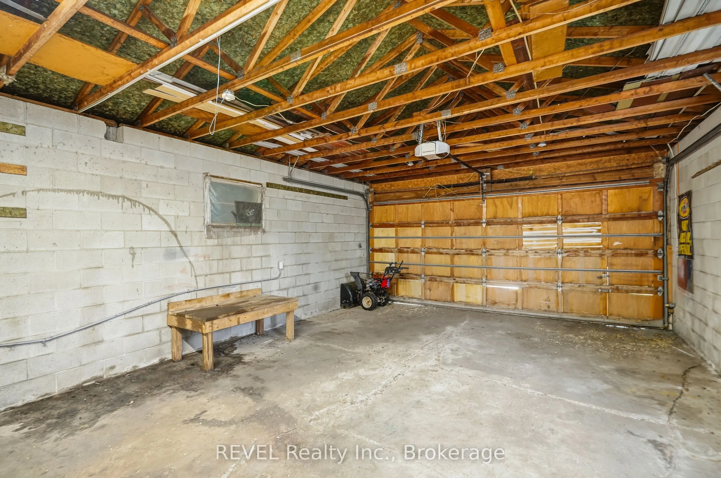 2324 Centre Street