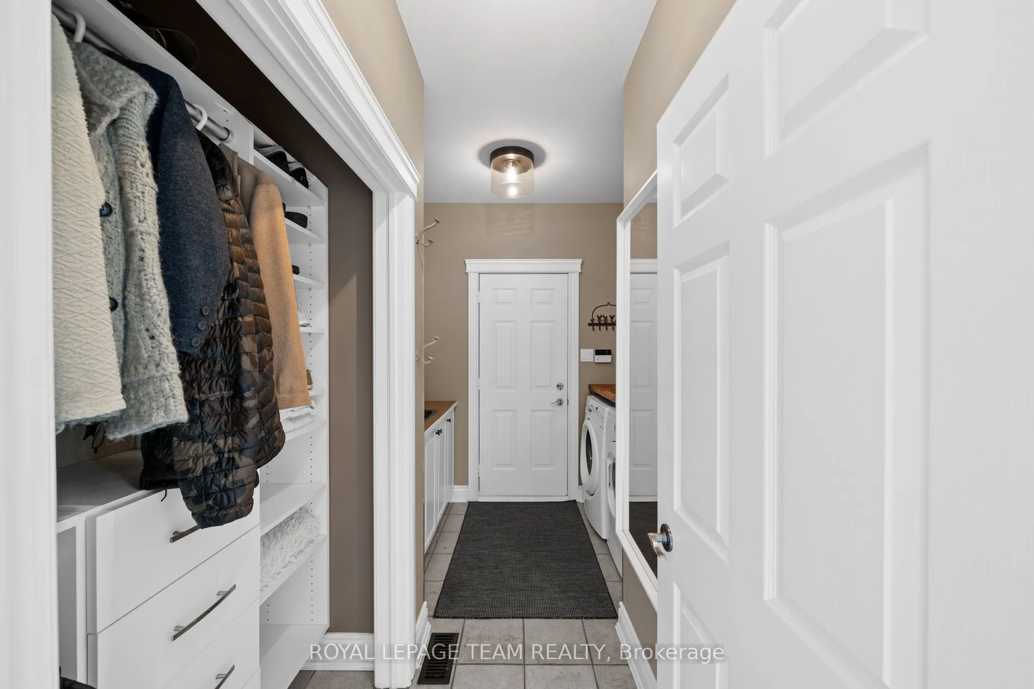 1518 Monaghan Lane