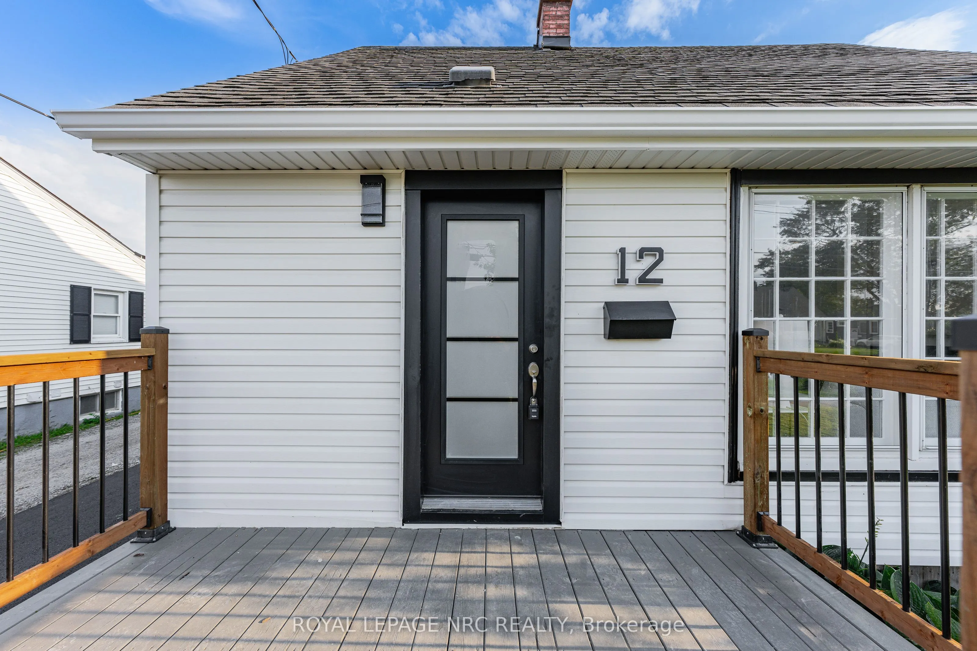 12 Admiral Road