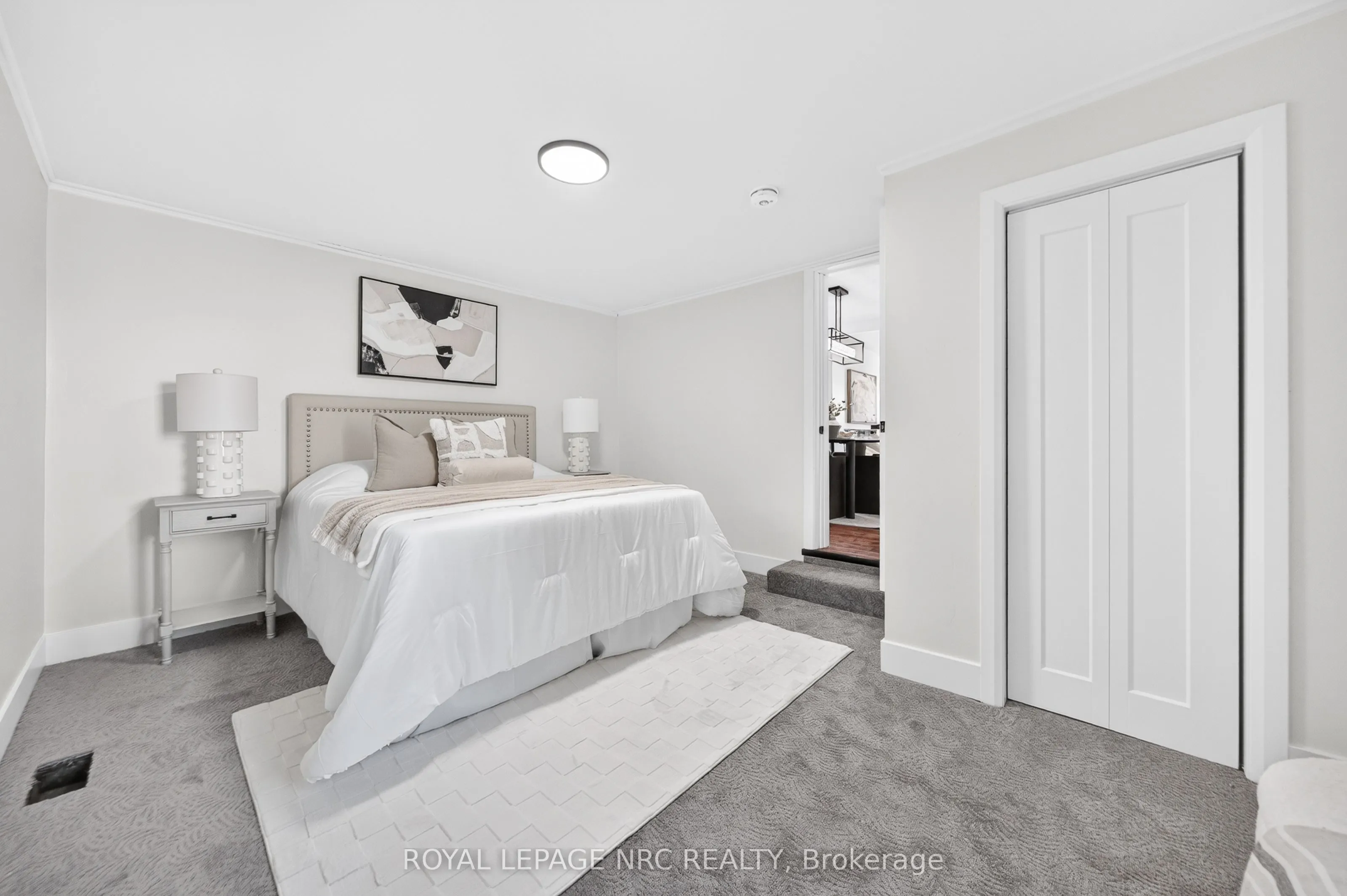 12 Admiral Road