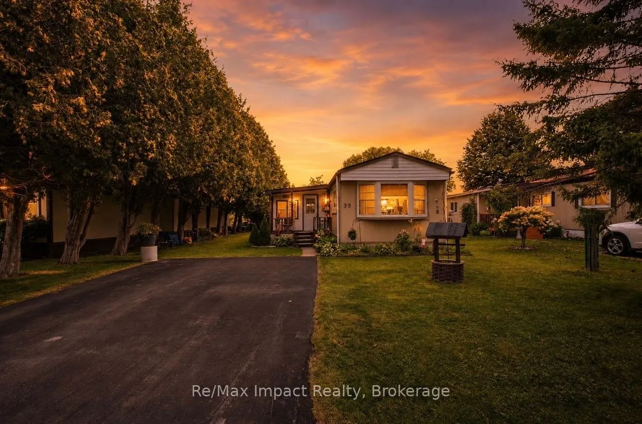 39 Hillview Drive