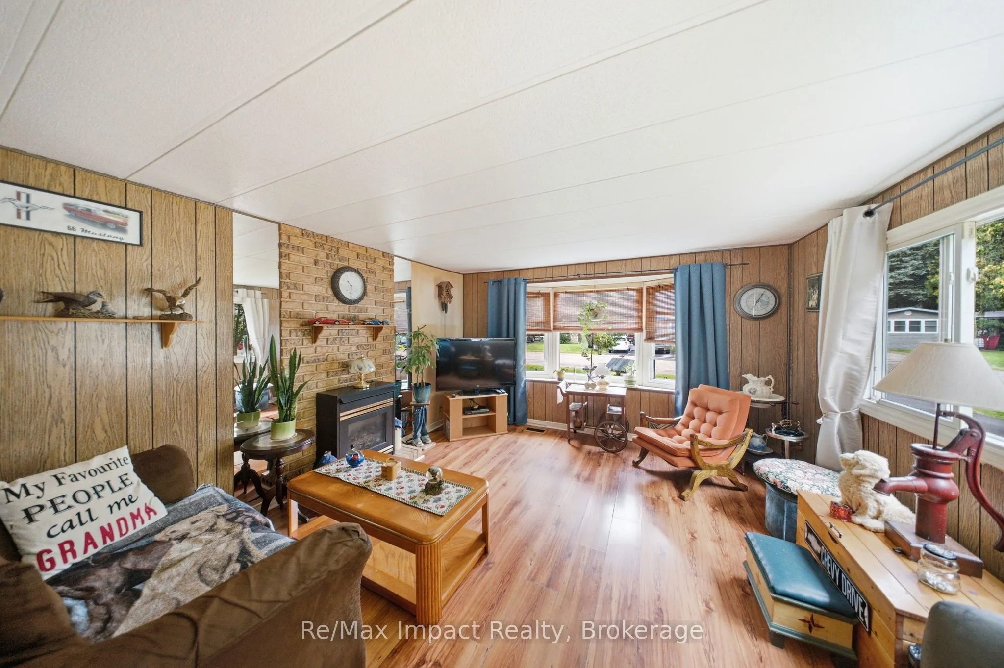 39 Hillview Drive