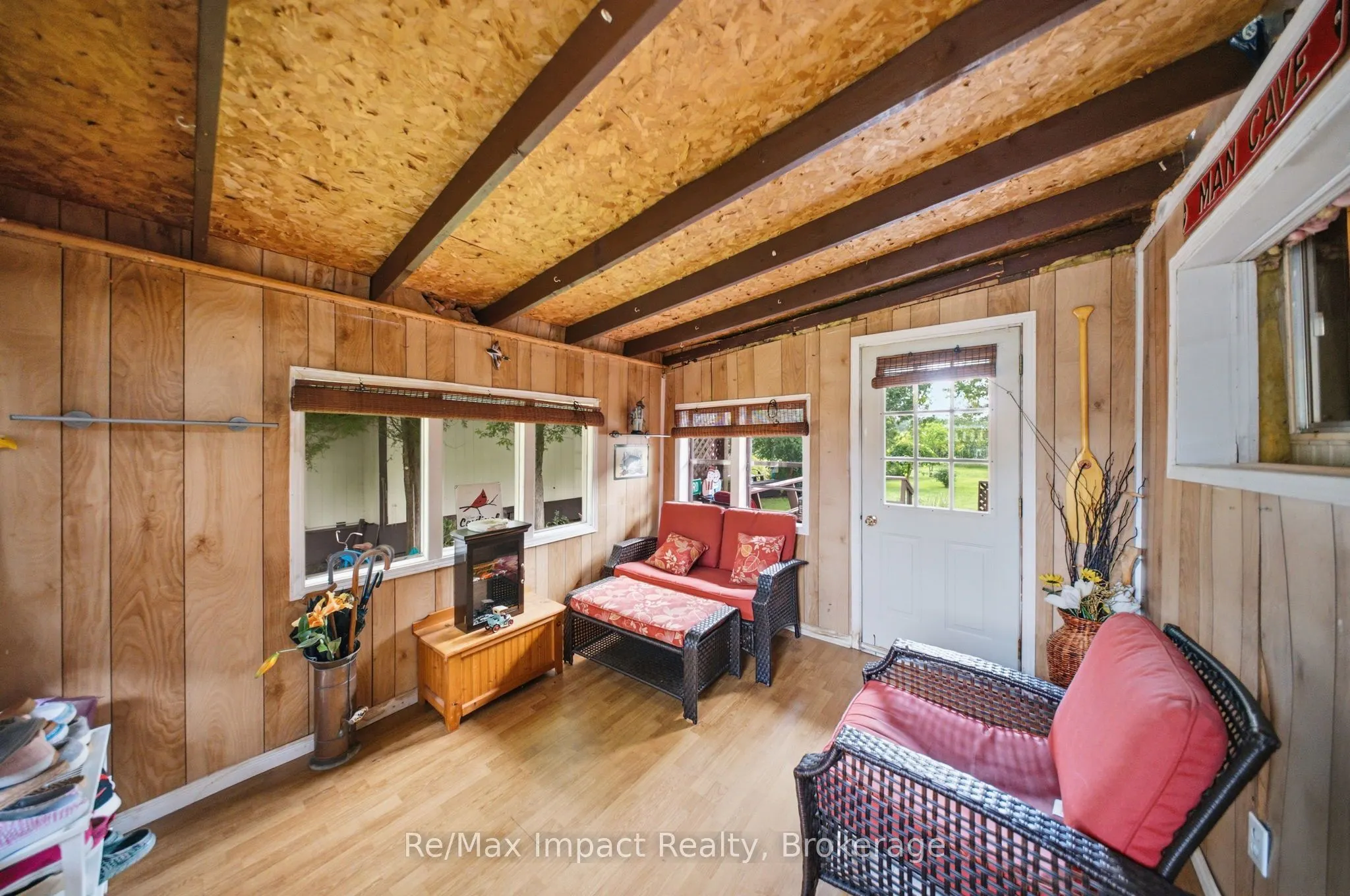 39 Hillview Drive