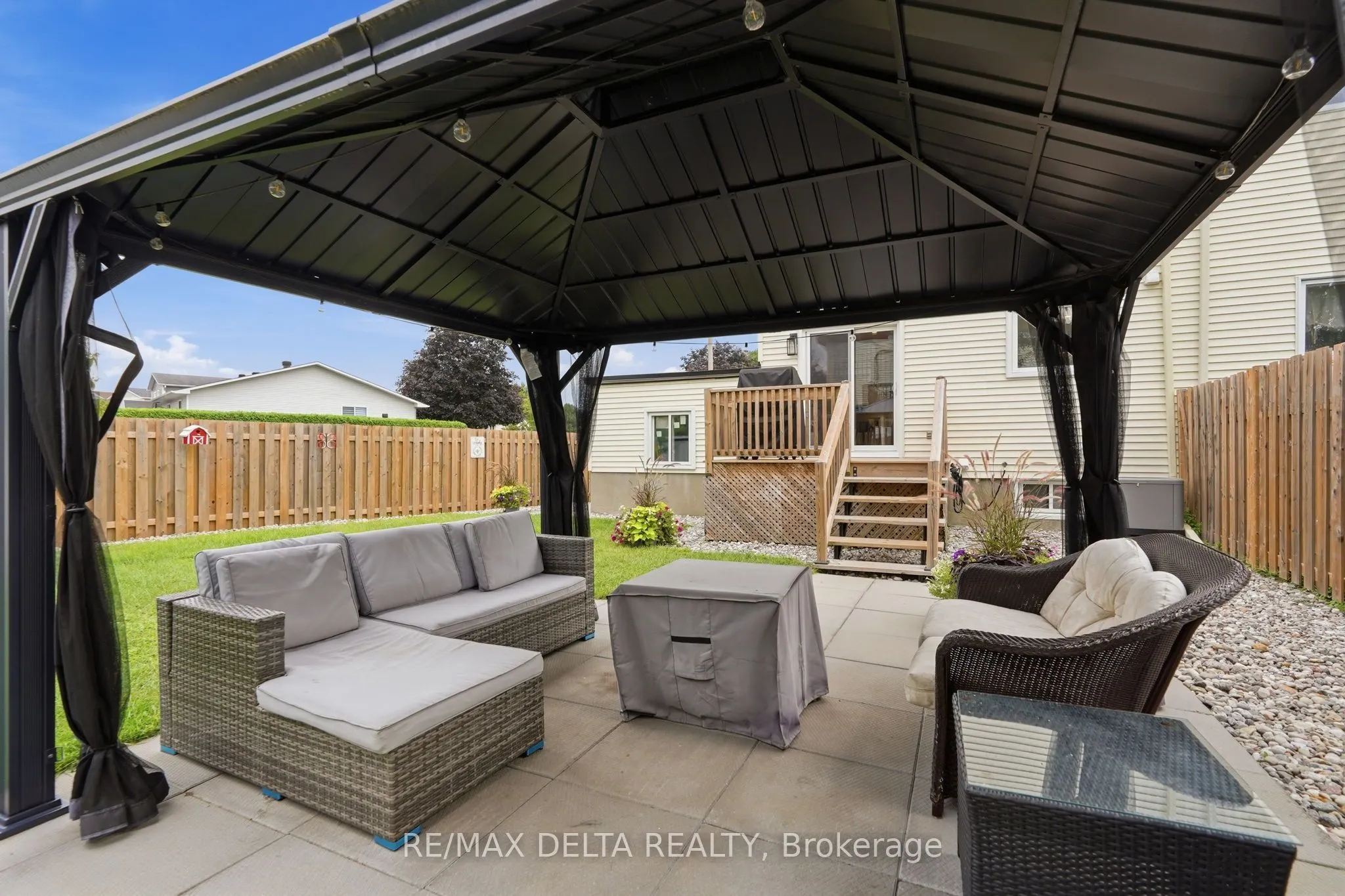 991 Dianne Street