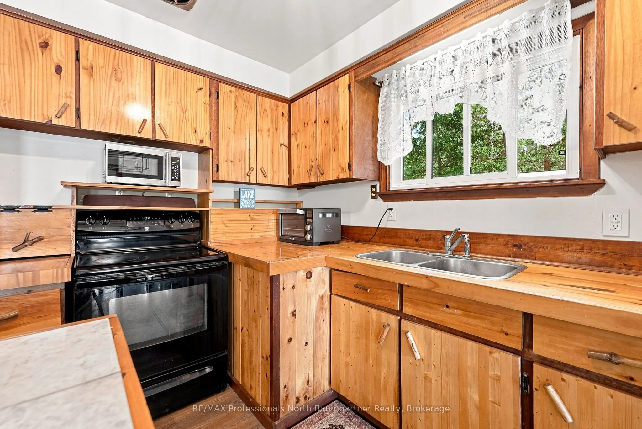 1110 Edward Sanderson Road