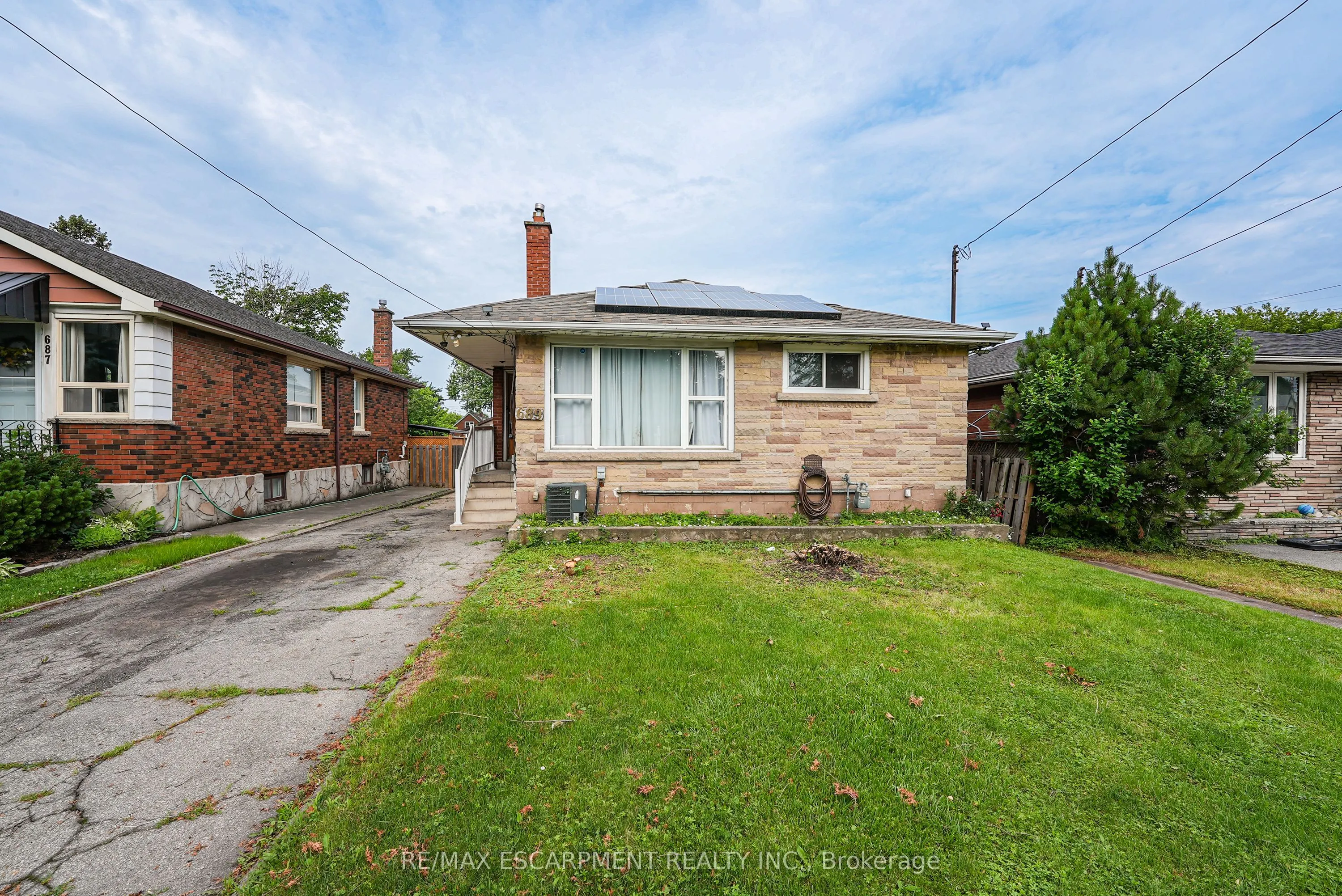 689 Burgess Avenue