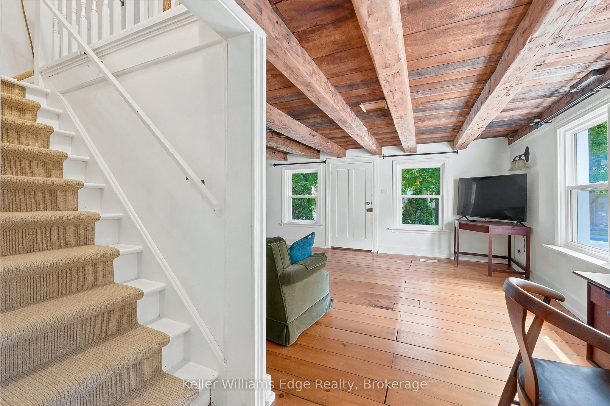 361 Dundas Street E