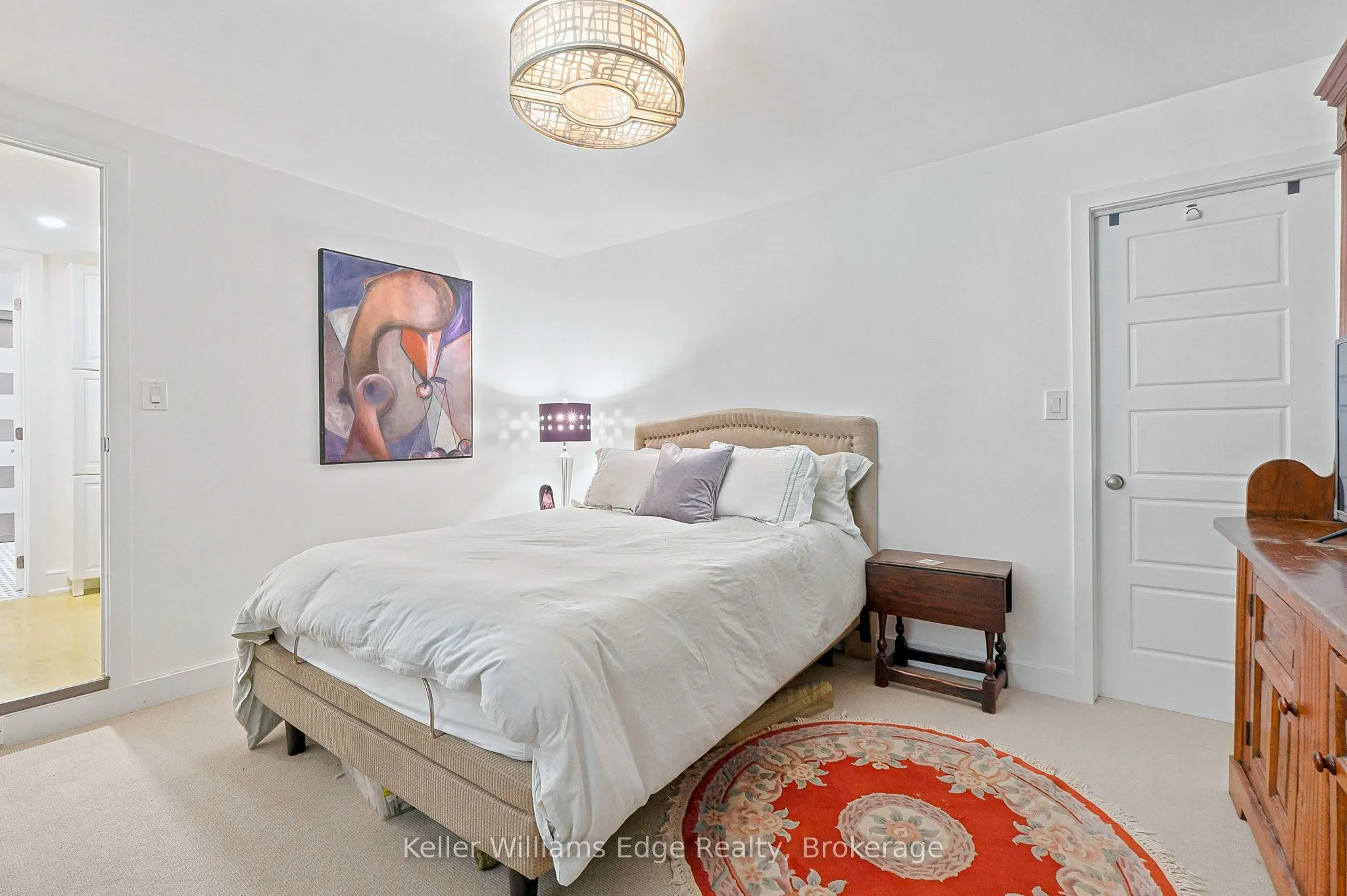 361 Dundas Street E