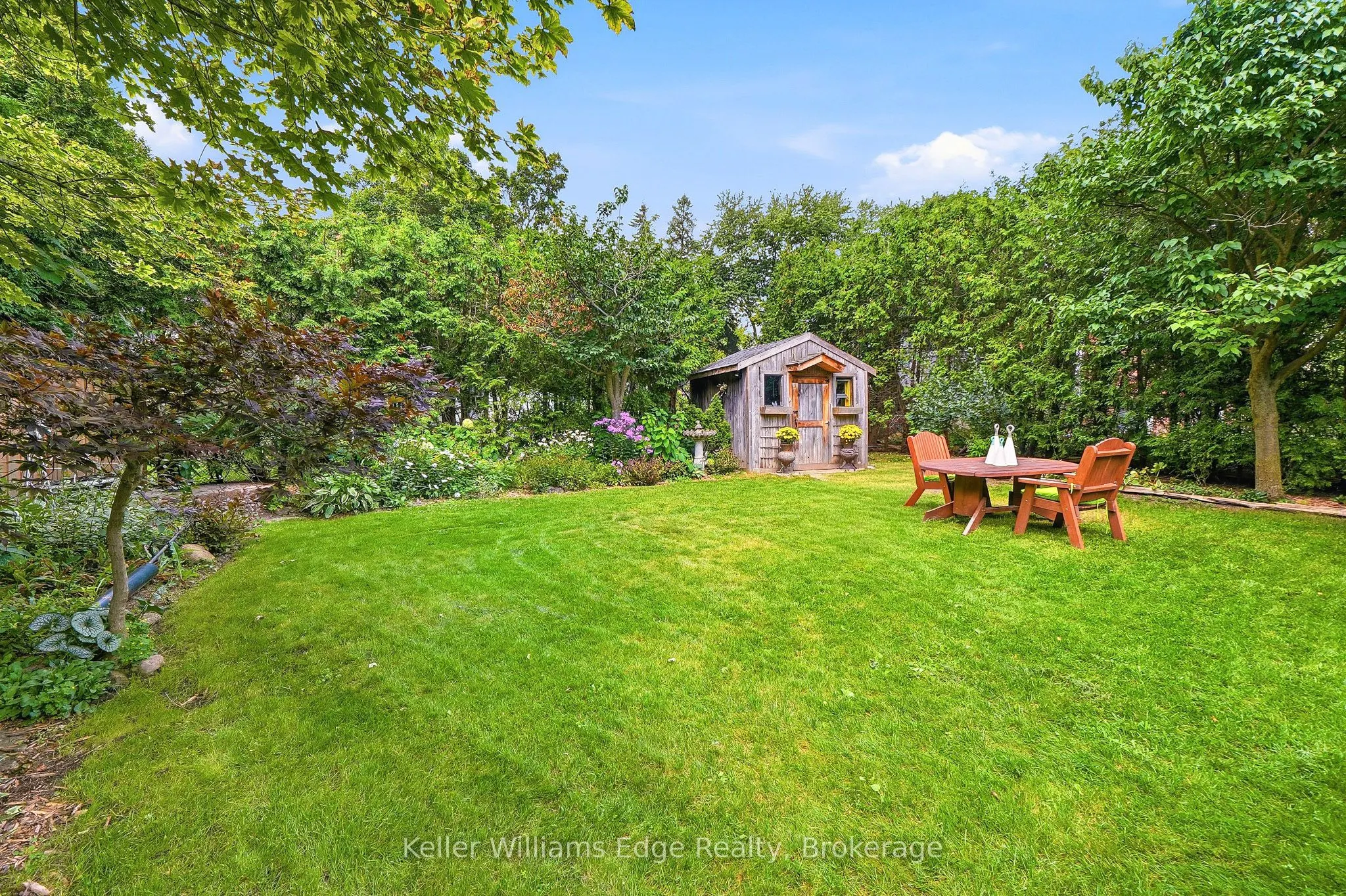 361 Dundas Street E