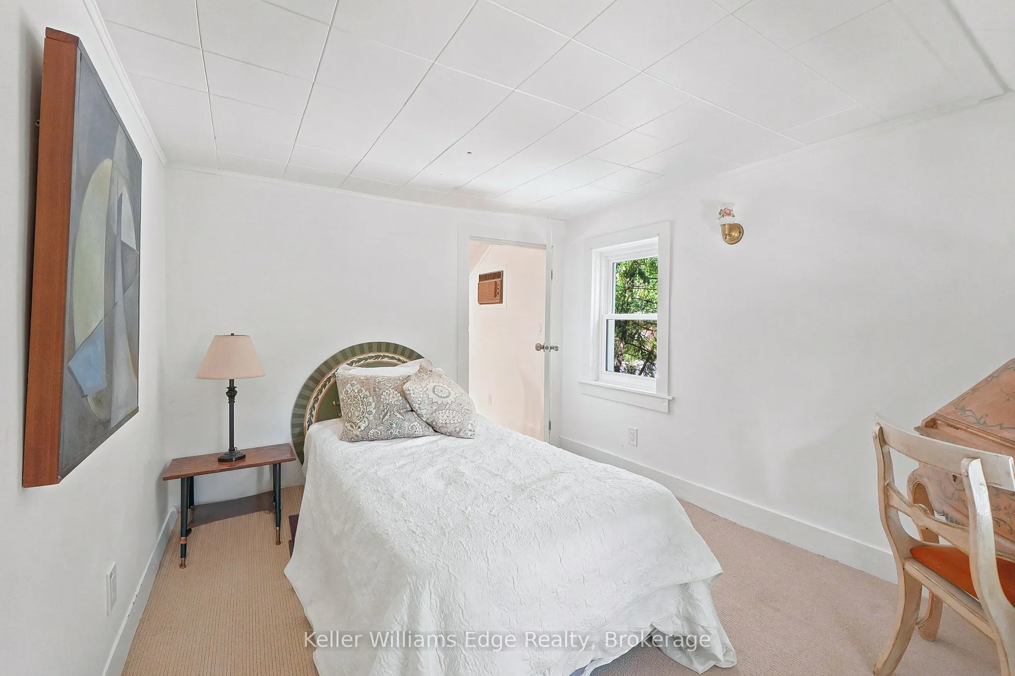 361 Dundas Street E