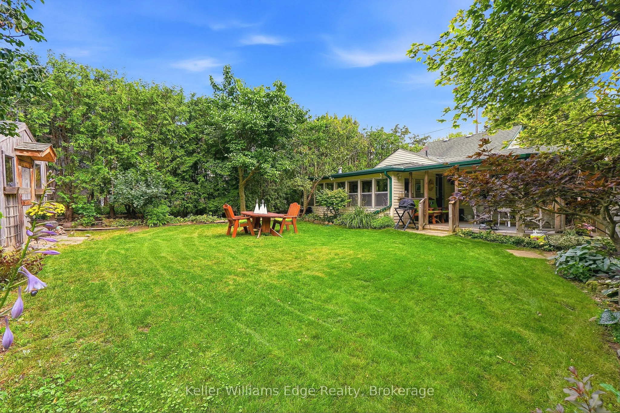 361 Dundas Street E