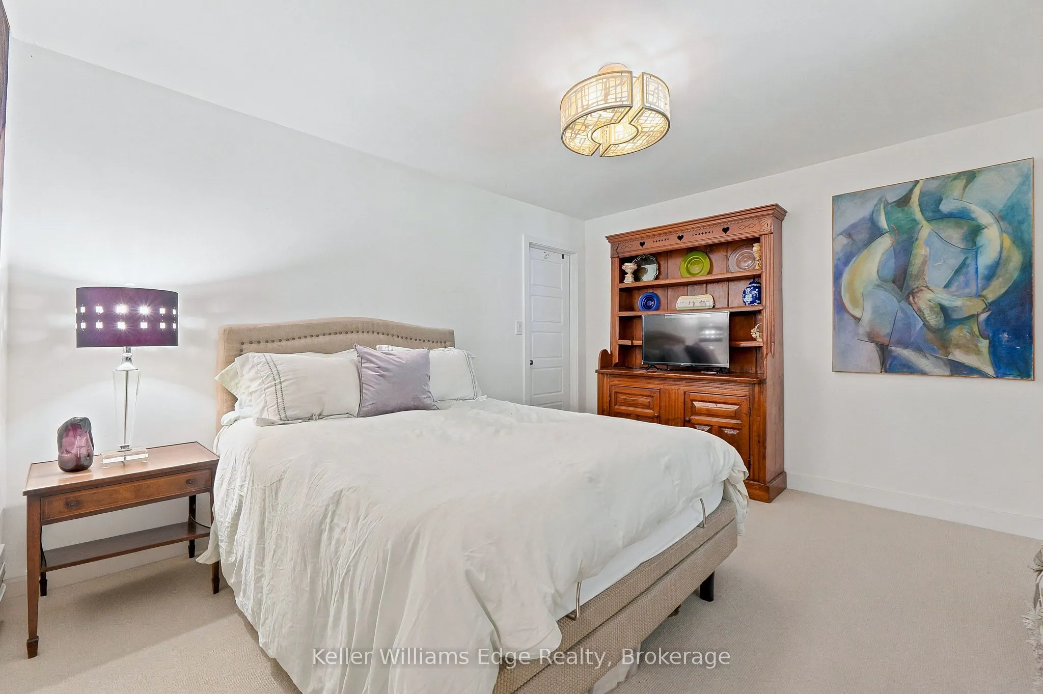 361 Dundas Street E