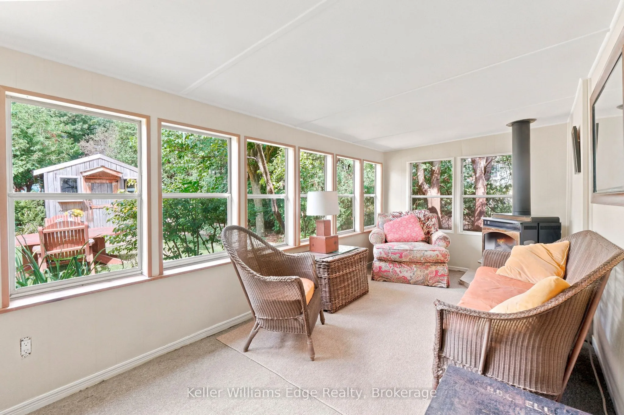 361 Dundas Street E