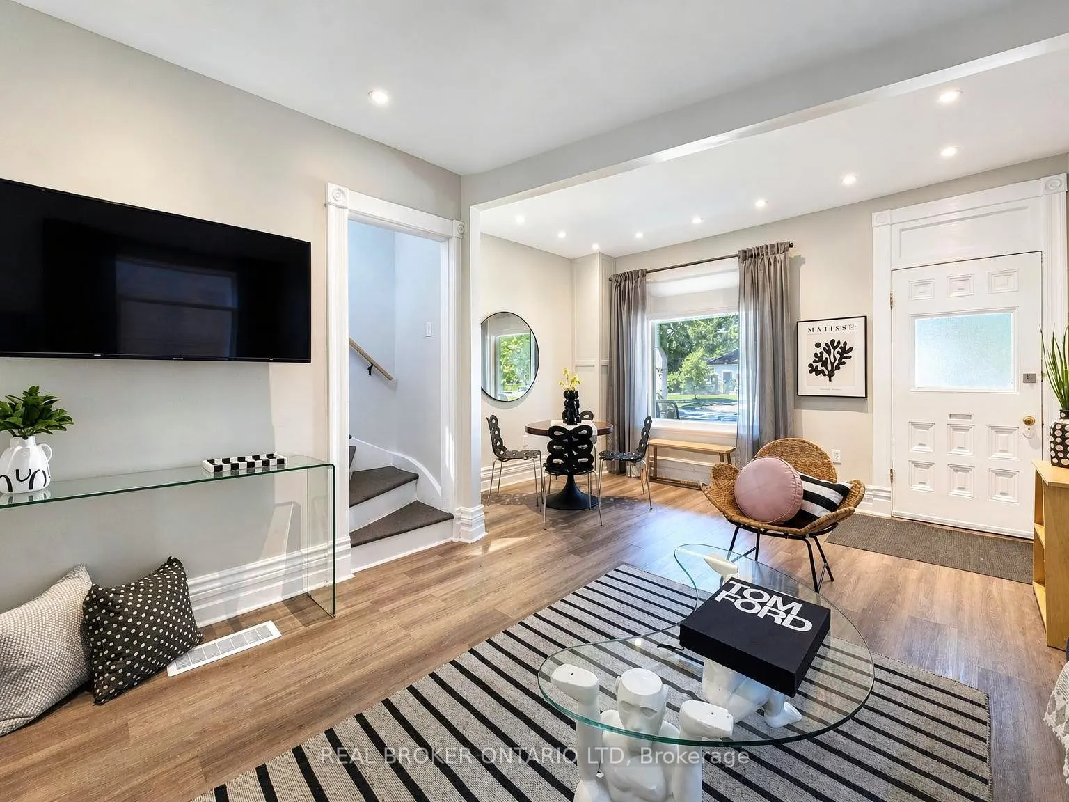 820 Maitland Street