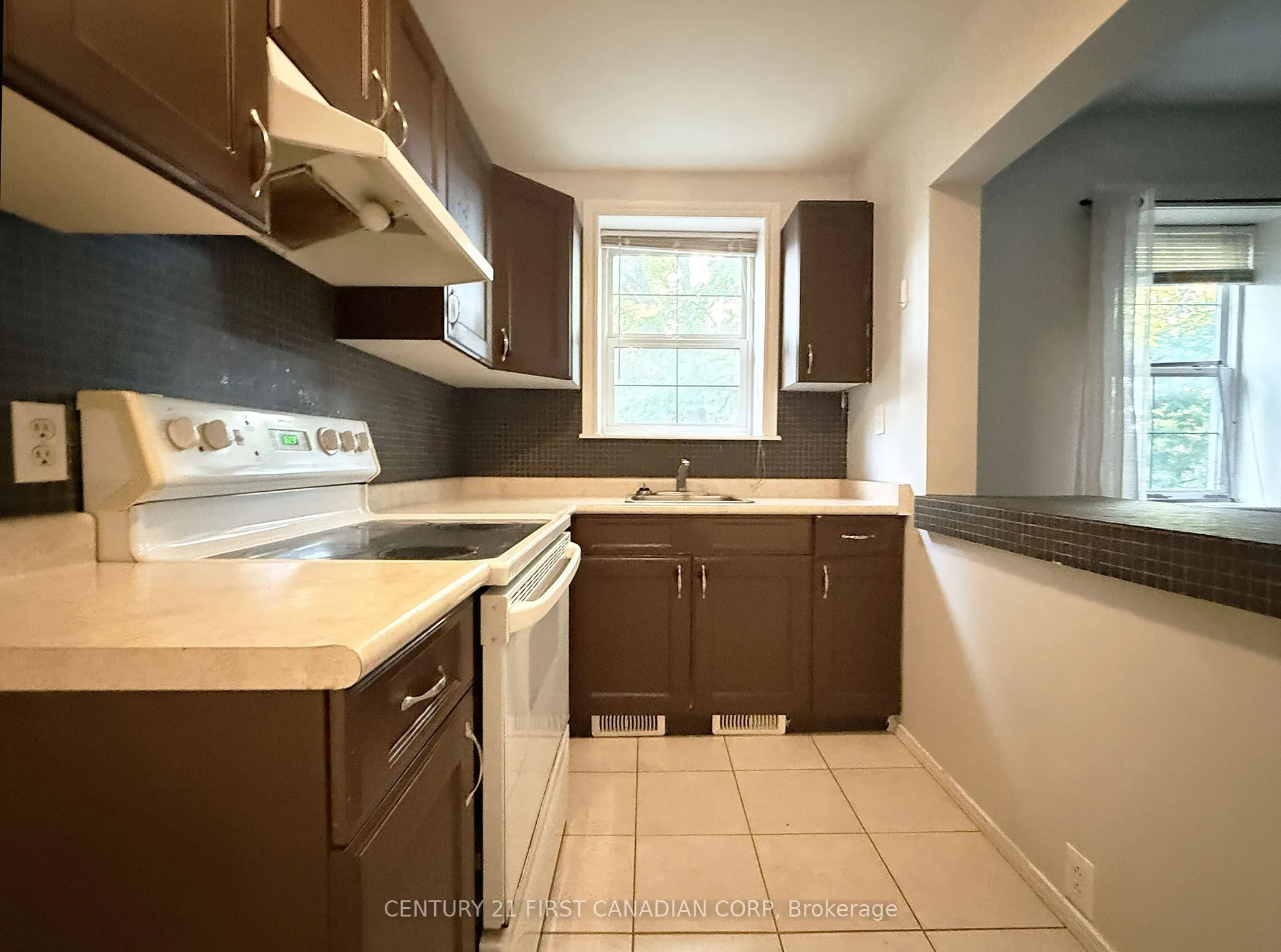 1 Waverley Place #4