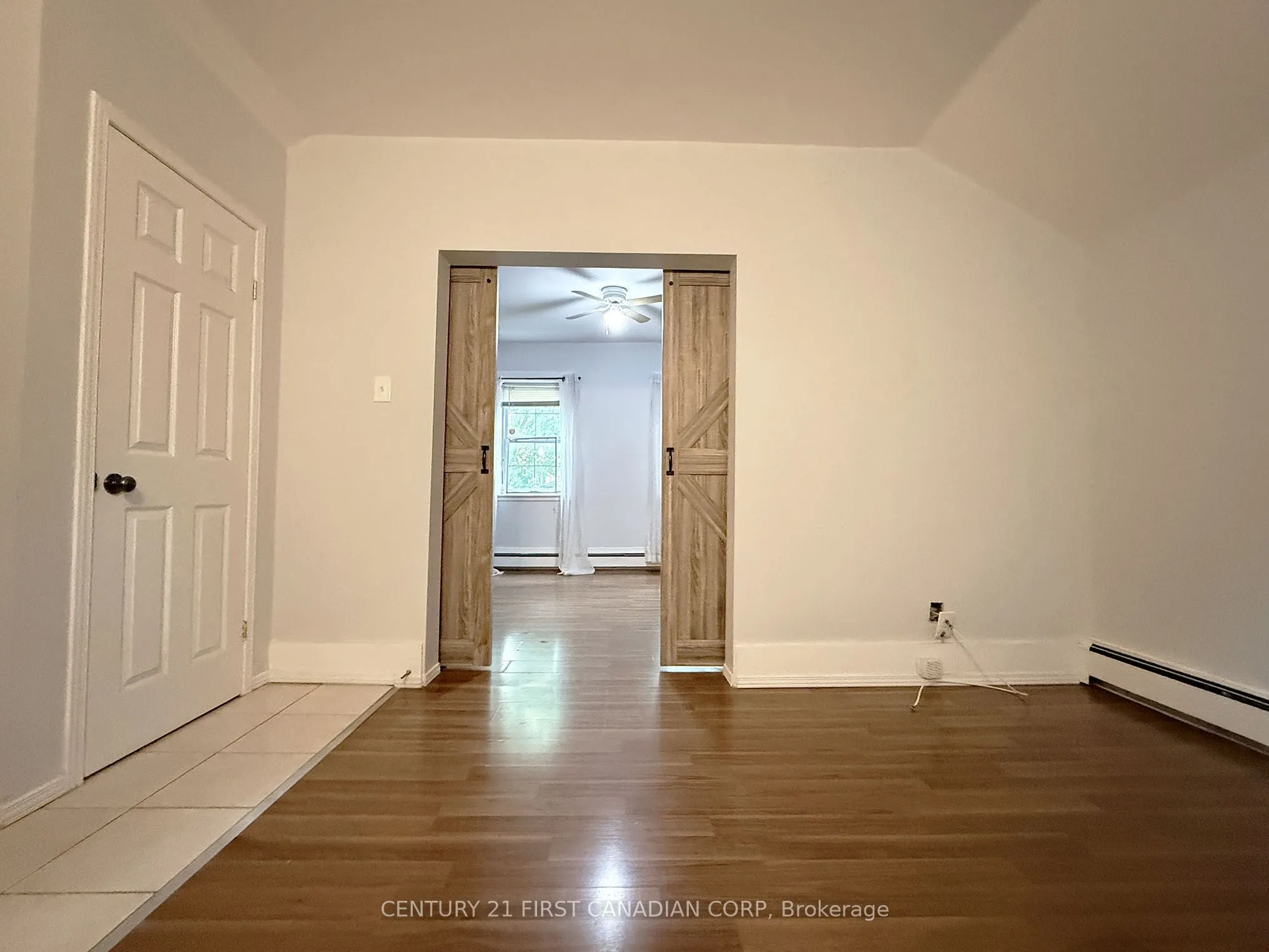 1 Waverley Place #4