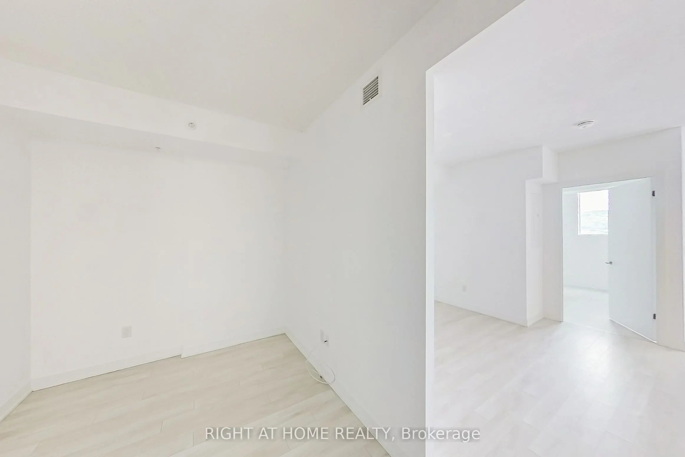 550 North Service Road #809