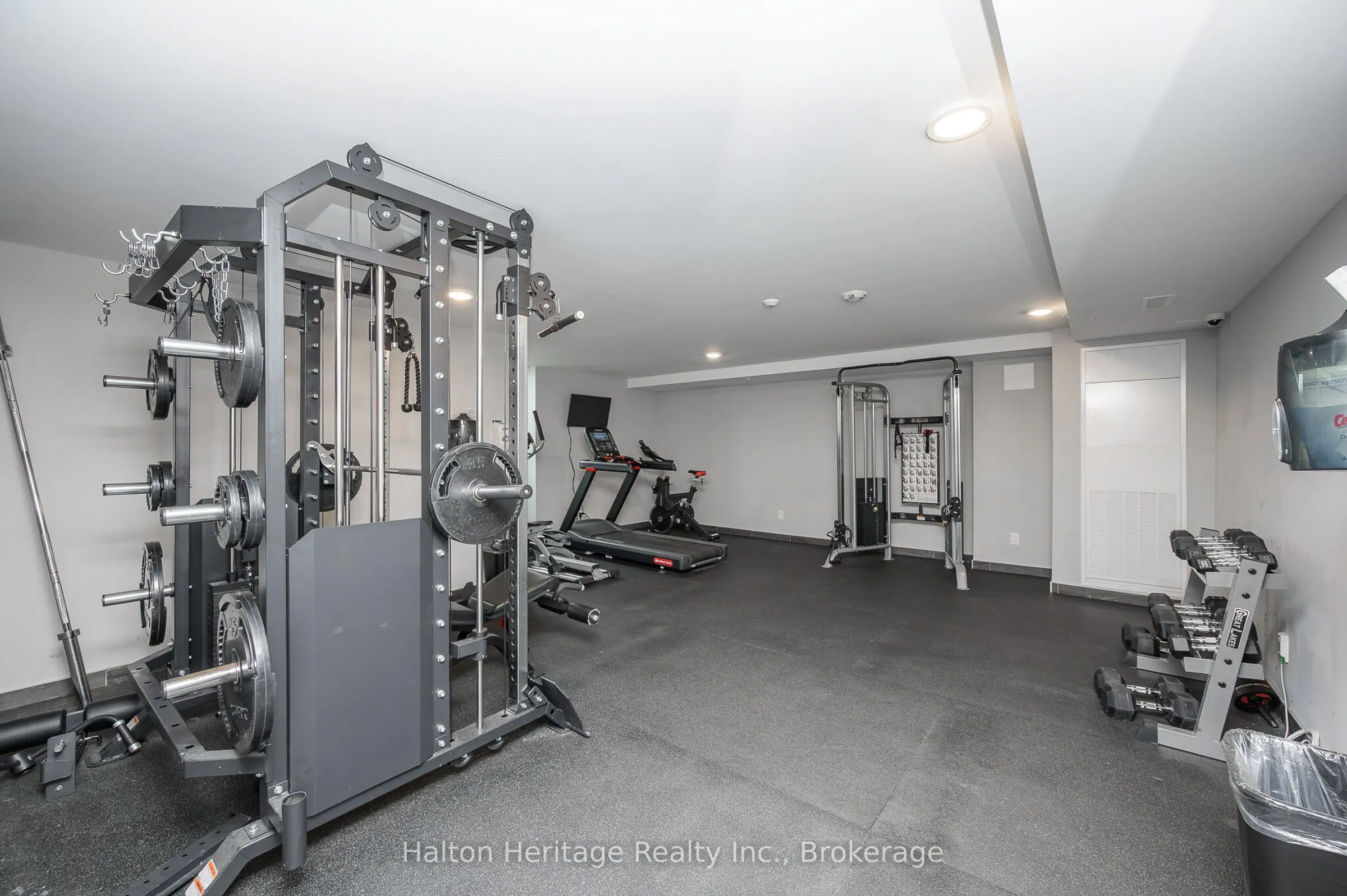 30 Hamilton Street S #313