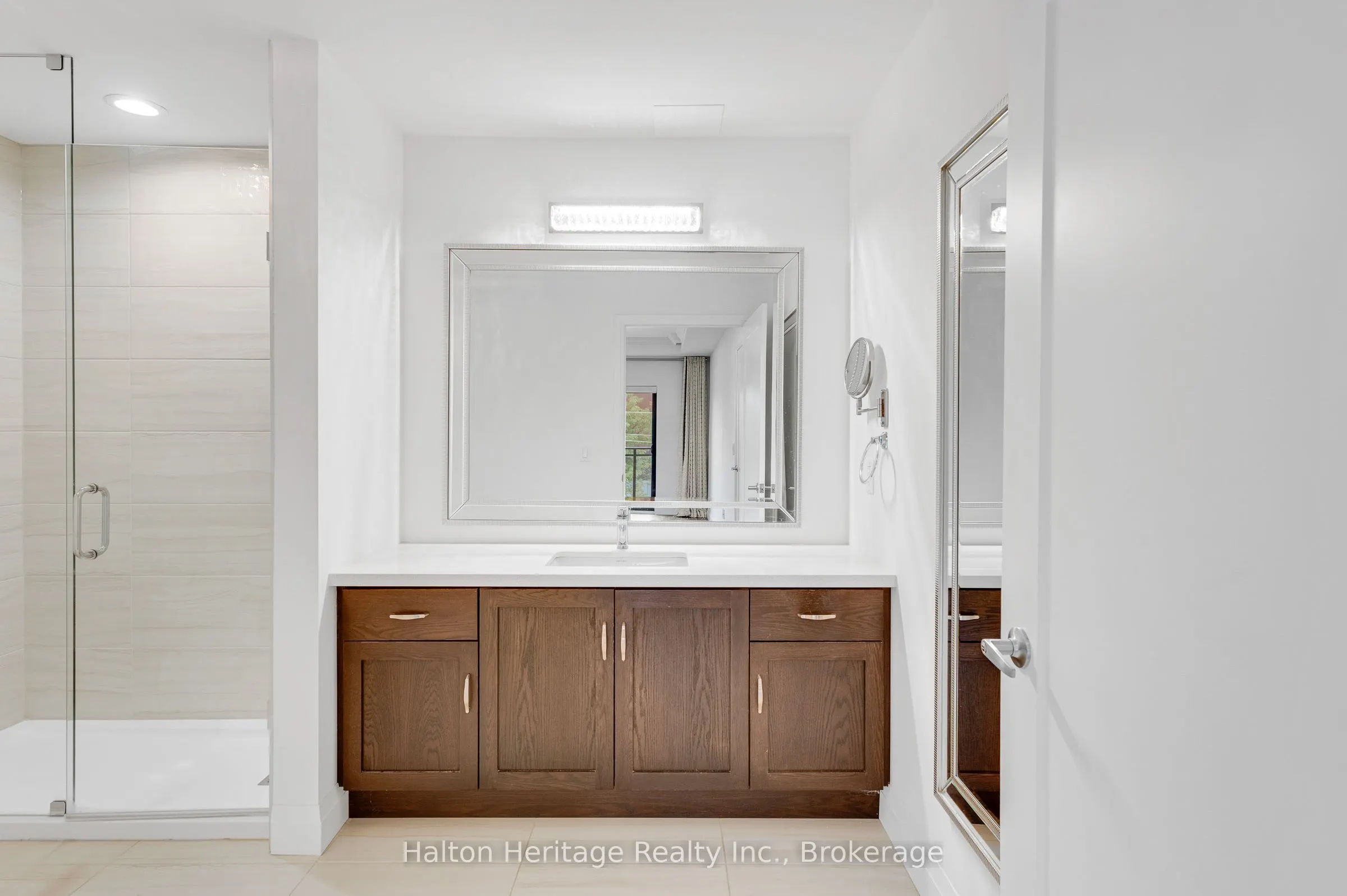 30 Hamilton Street S #313