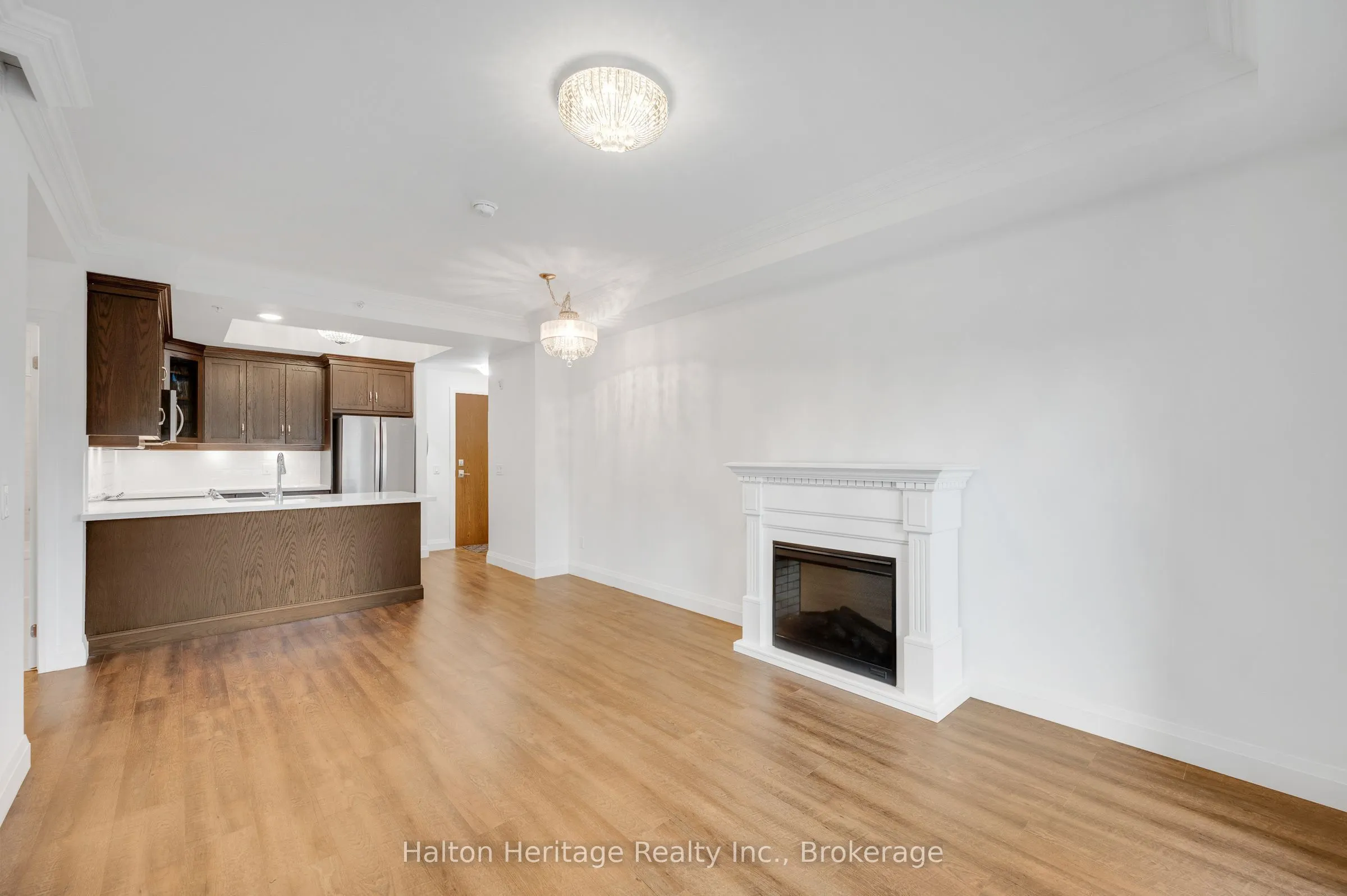 30 Hamilton Street S #313