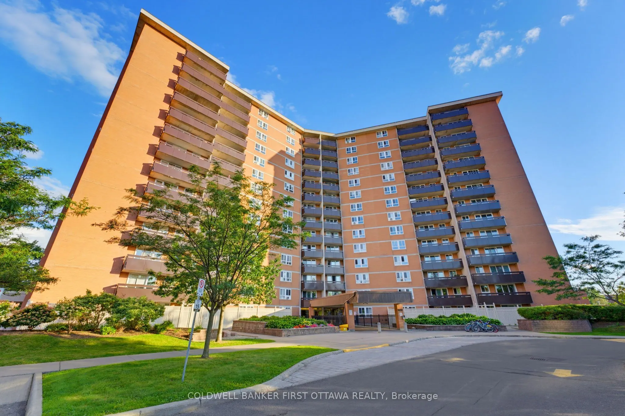 2000 Jasmine Crescent #803