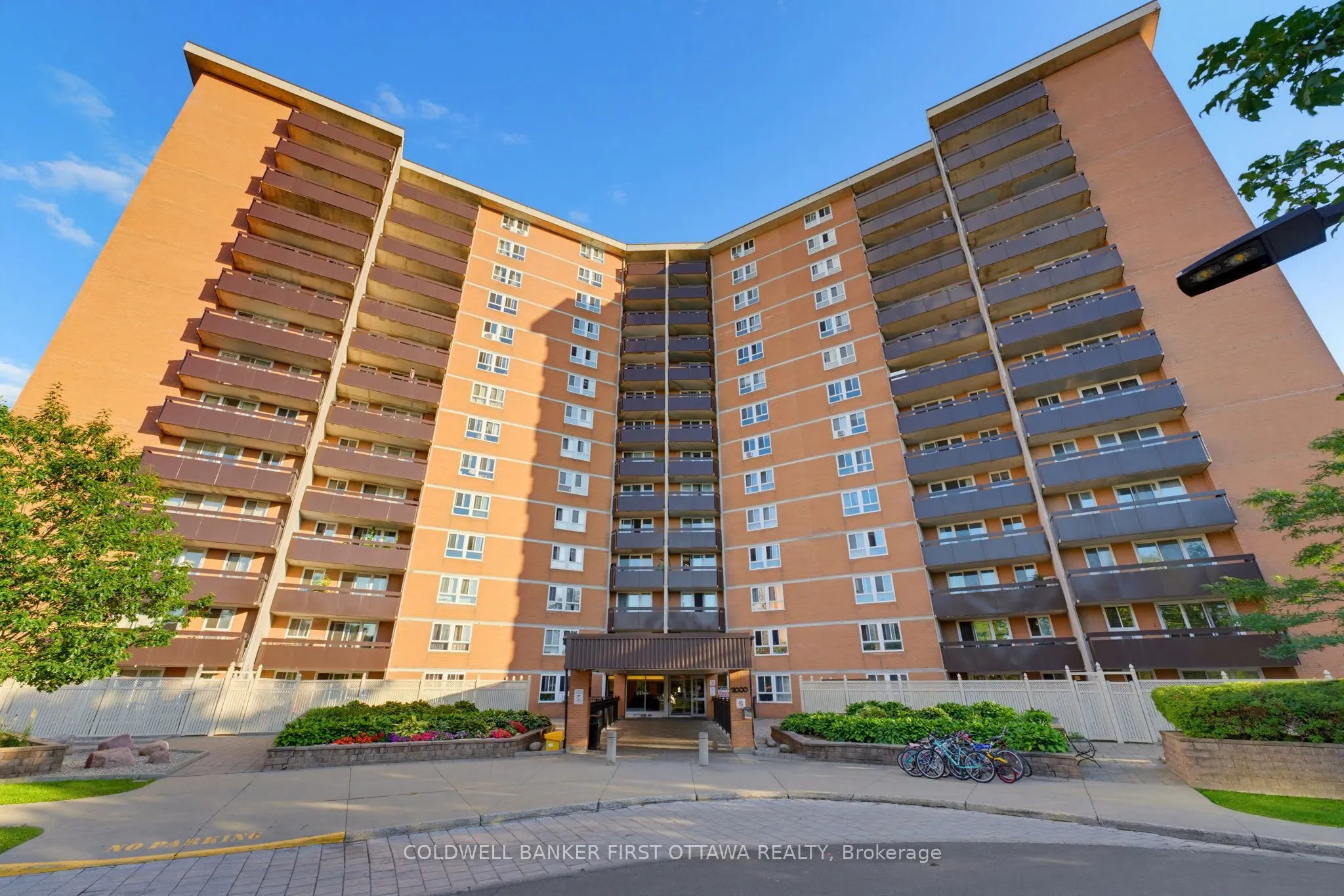 2000 Jasmine Crescent #803