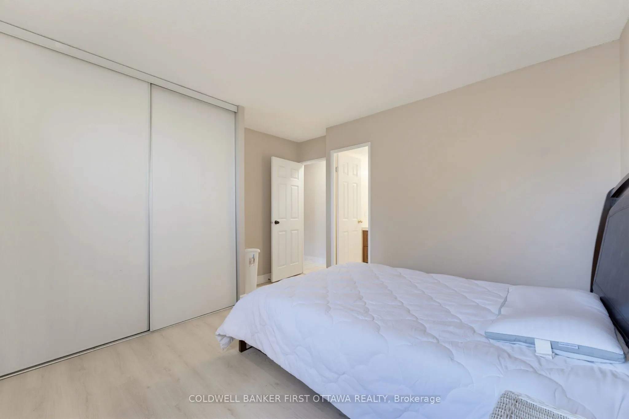 2000 Jasmine Crescent #803