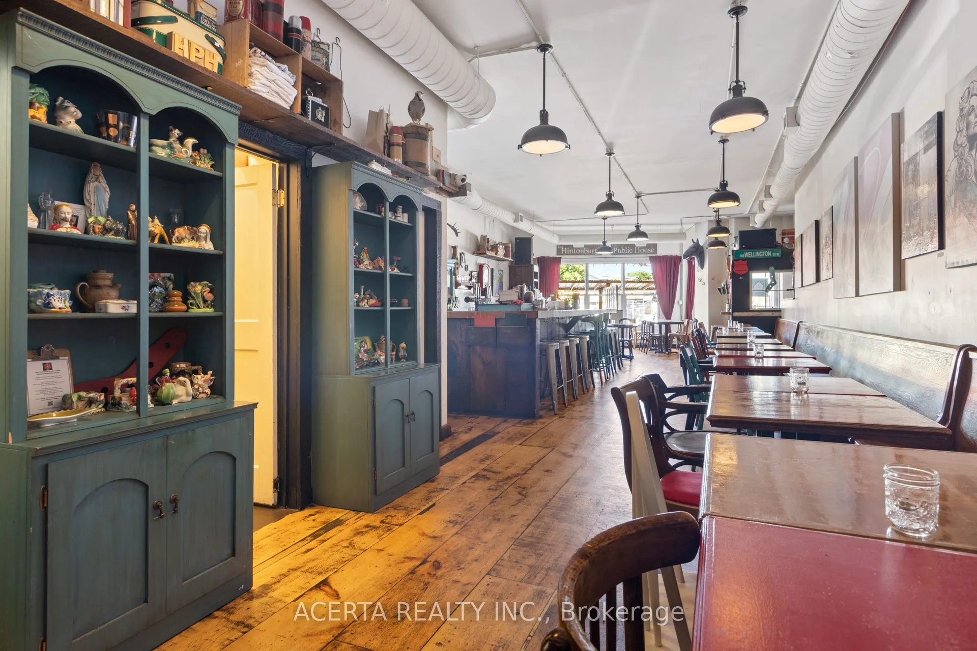 1008 WELLINGTON Street W