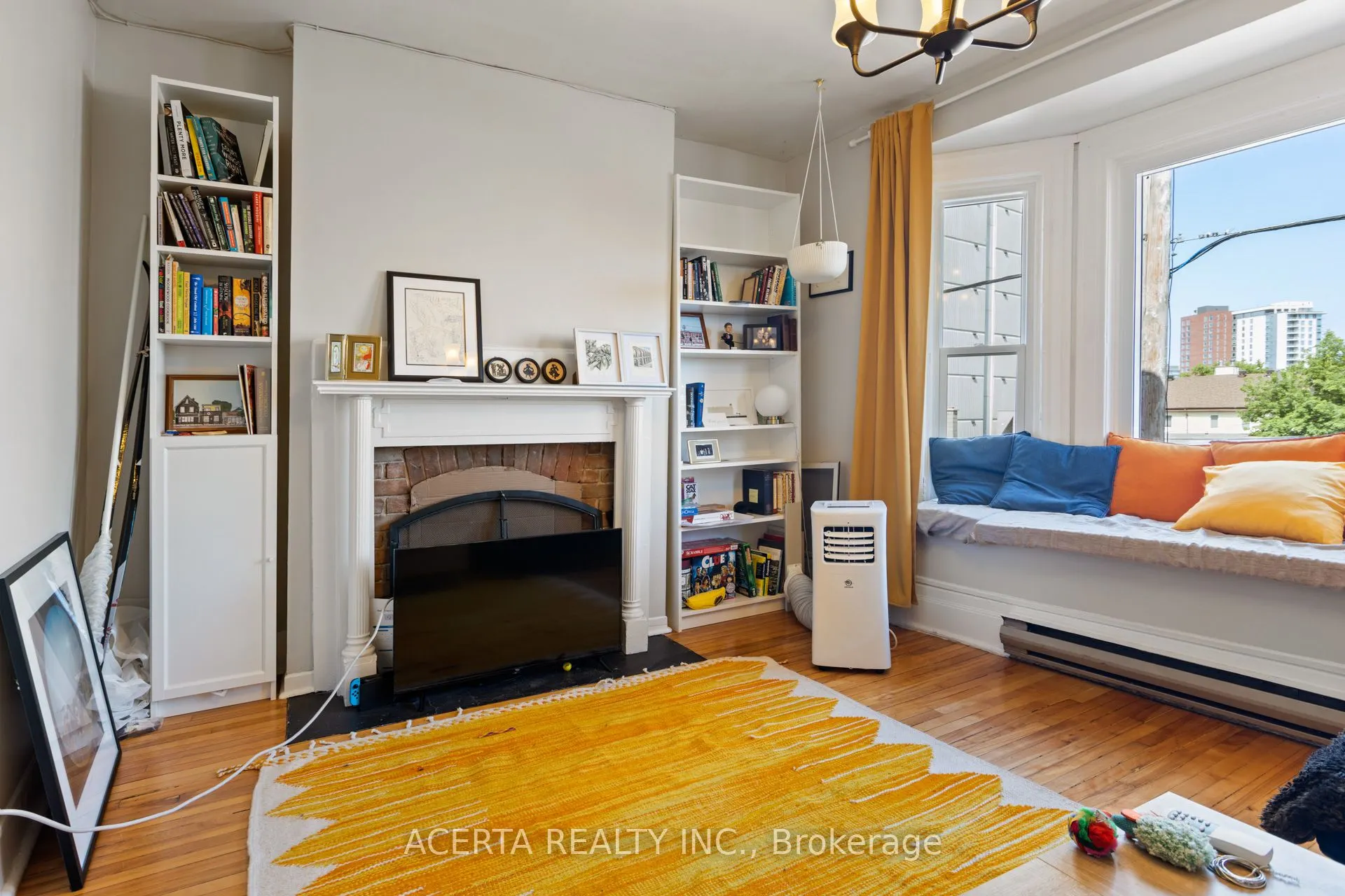1008 WELLINGTON Street W