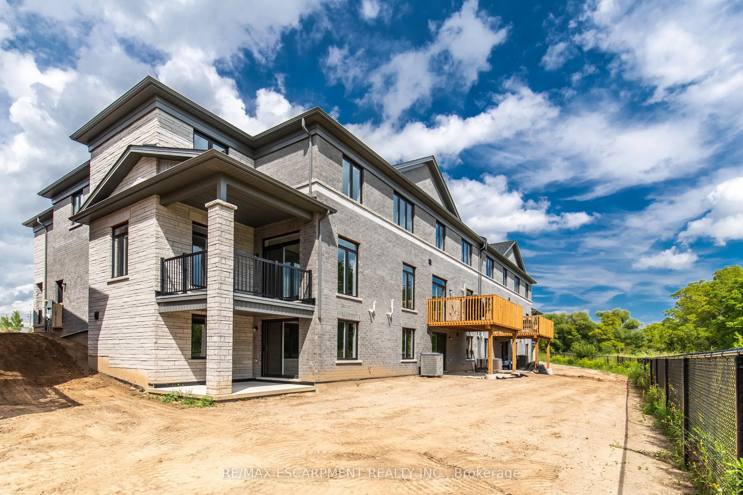 96 Valley Trail Place