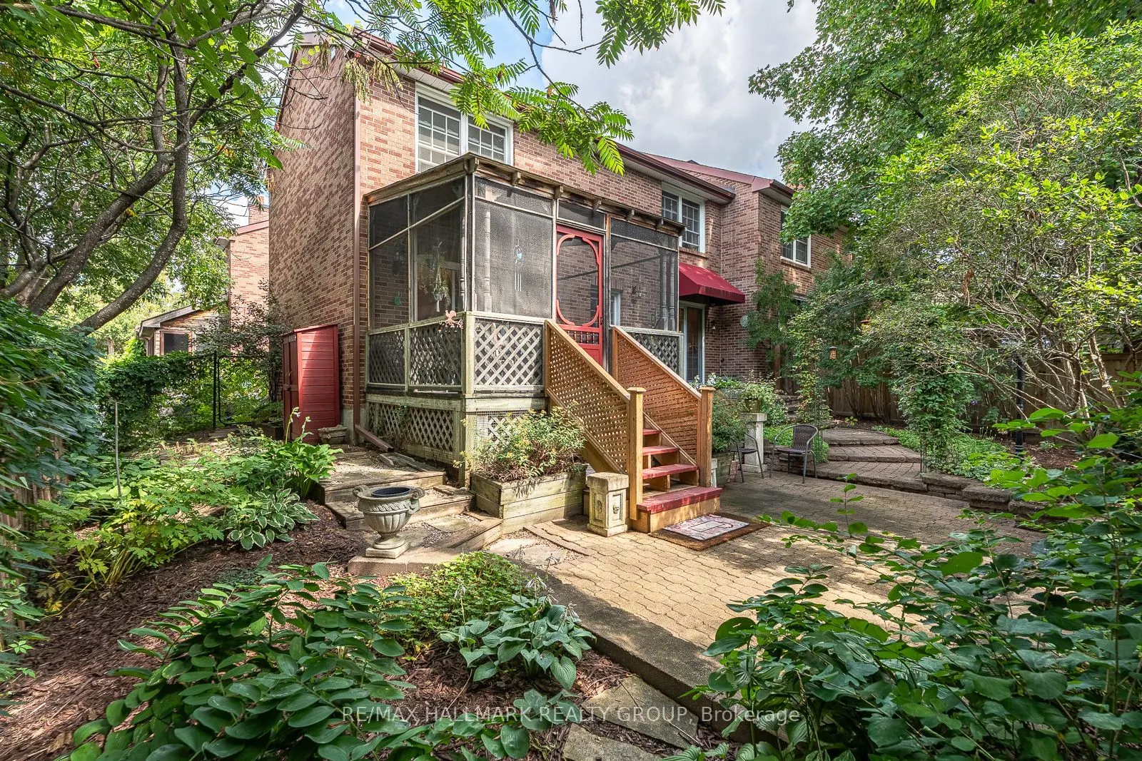 1898 RUSSELL Road #2