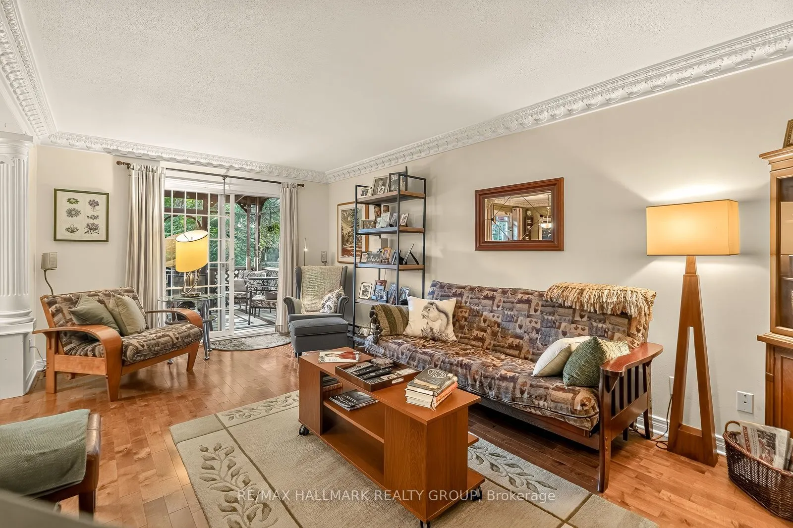1898 RUSSELL Road #2