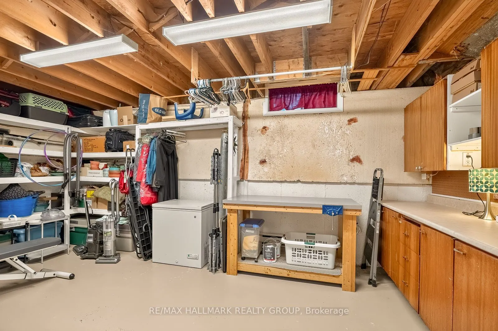 1898 RUSSELL Road #2