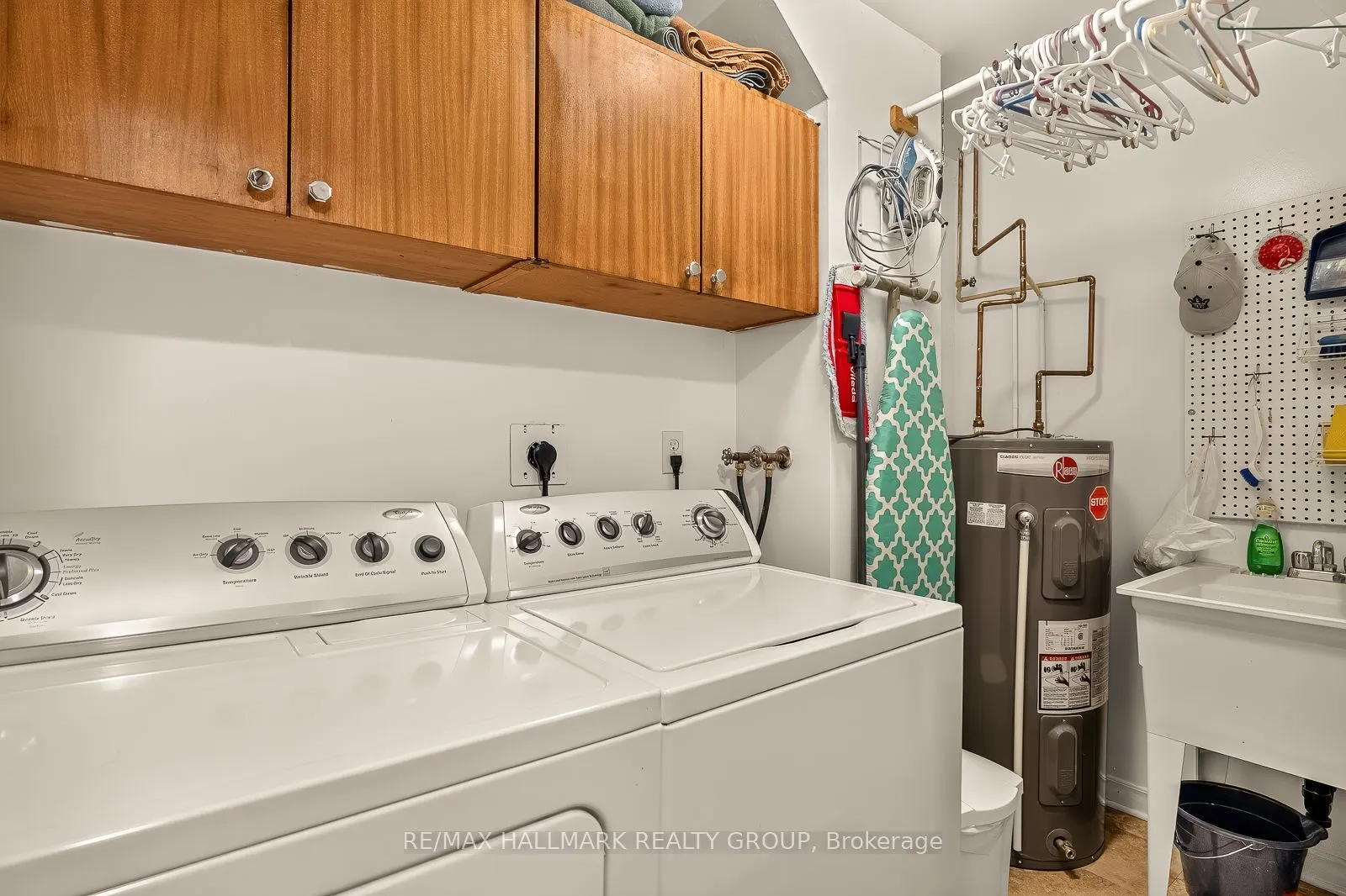1898 RUSSELL Road #2