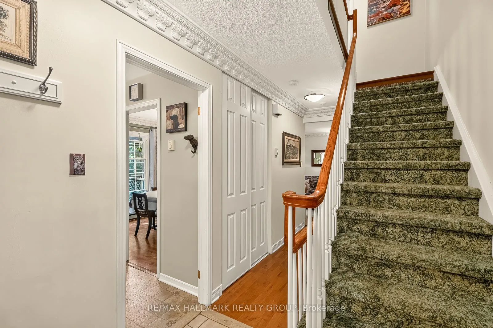 1898 RUSSELL Road #2