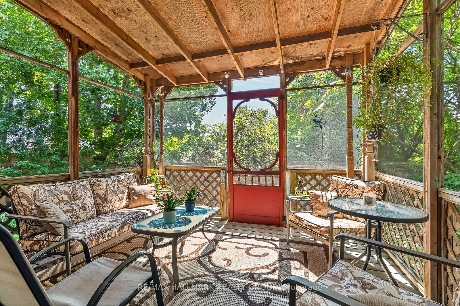 1898 RUSSELL Road #2