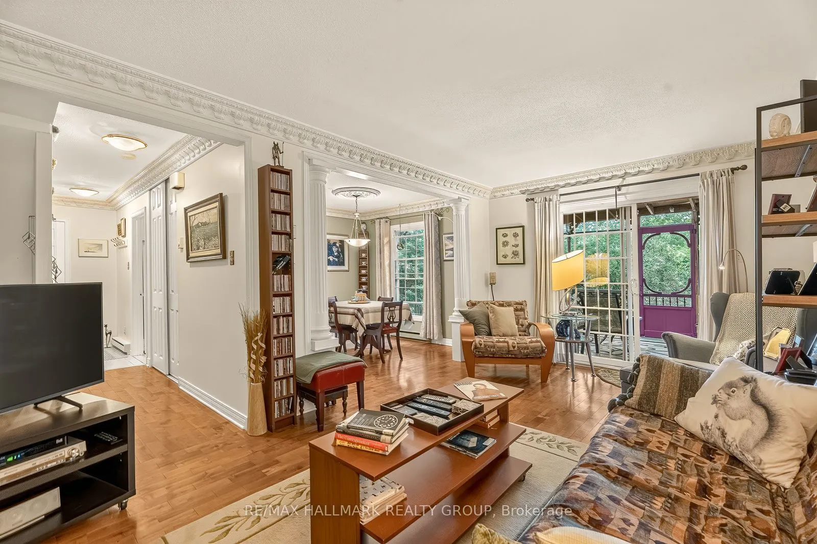 1898 RUSSELL Road #2