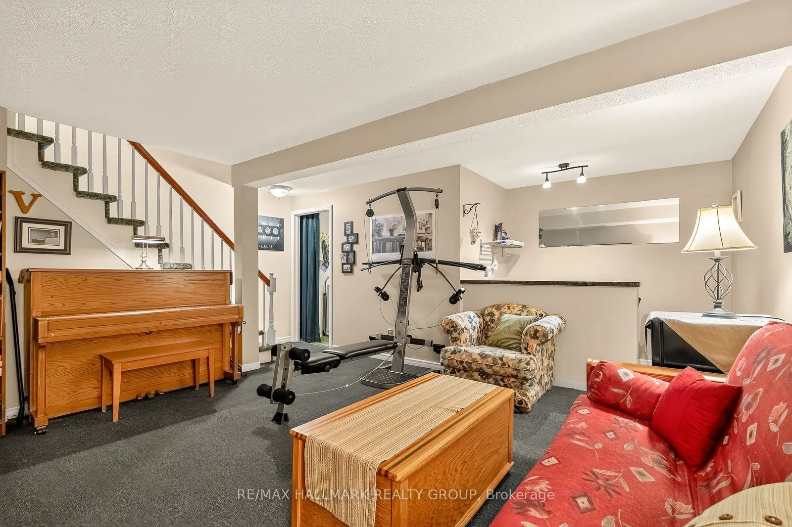 1898 RUSSELL Road #2